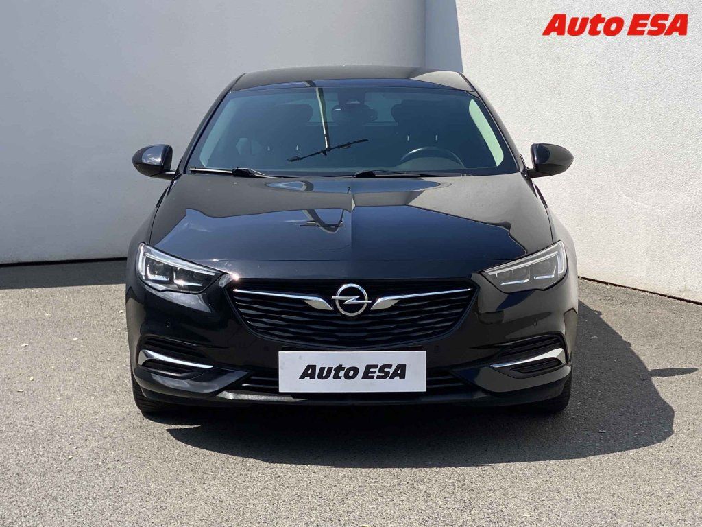 Opel Insignia, 2.0 D - fotka 2