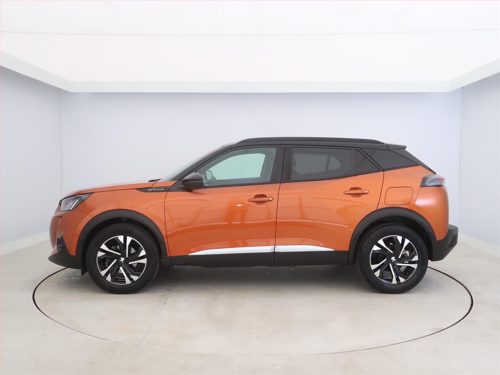 Peugeot 2008, 1.2 PureTech, GT Line, ČR - fotka 3