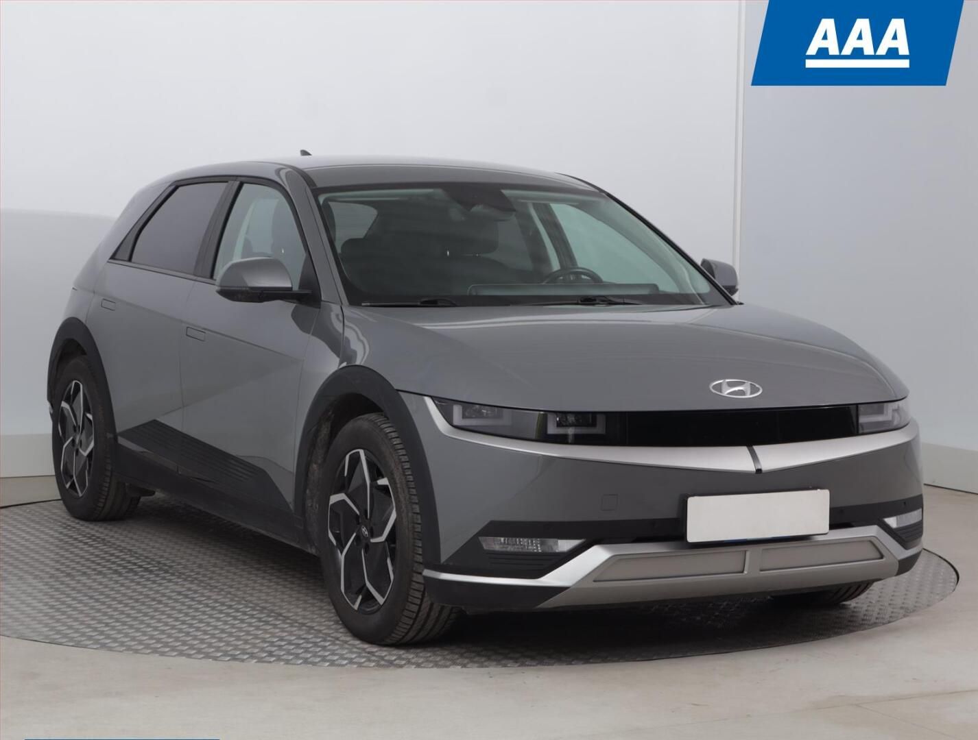 Hyundai Ioniq 5, Eco, SoH 100%, Automat, Kůže