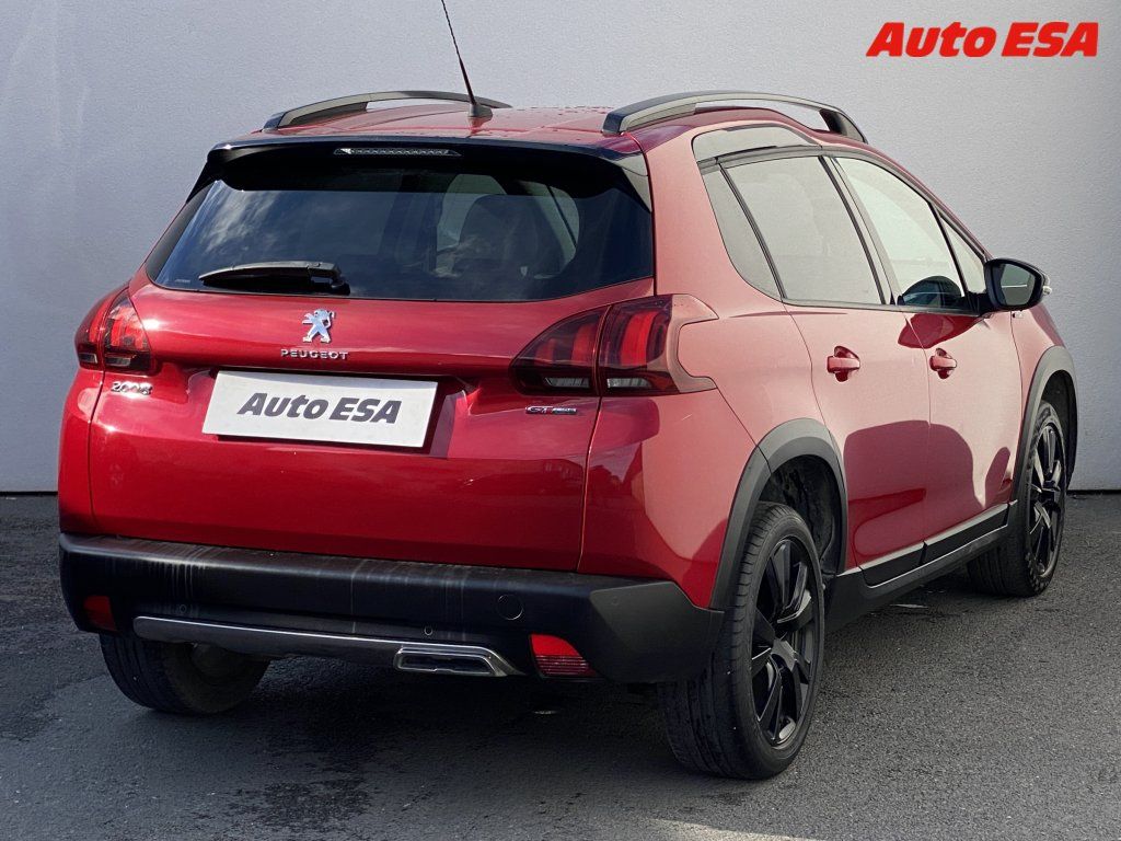 Peugeot 2008, 1.2 PT,GT Line,navi - fotka 4