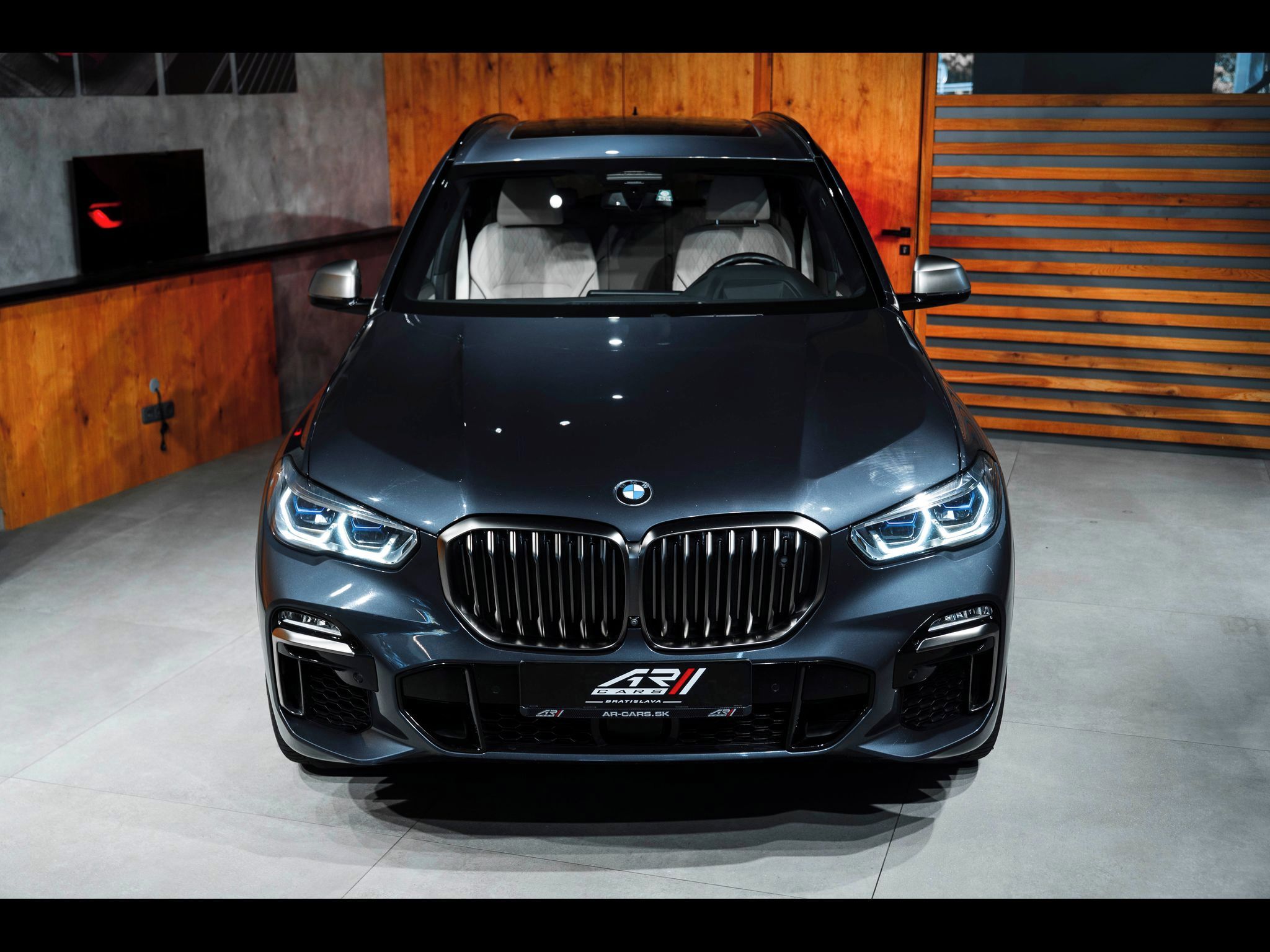 BMW X5, M50d Final edition - fotka 3