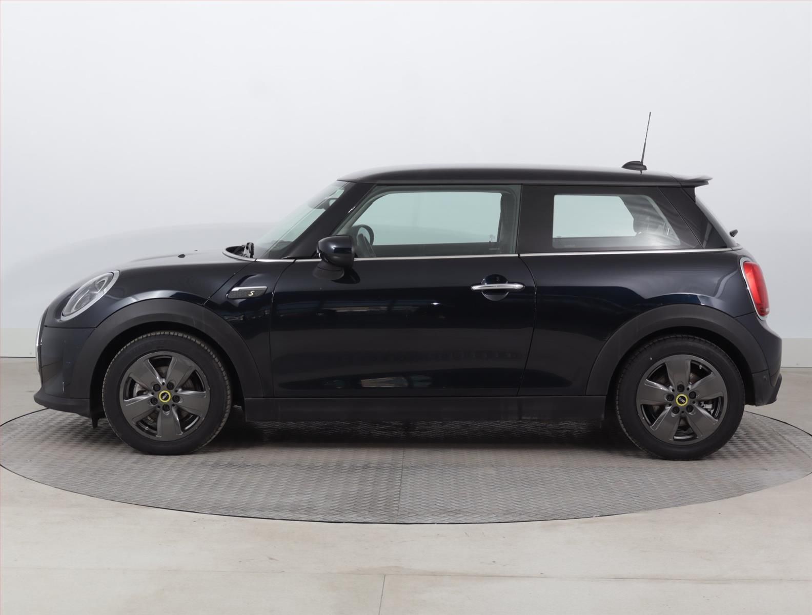 Mini, Cooper SE 32 kWh, Automat - fotka 3