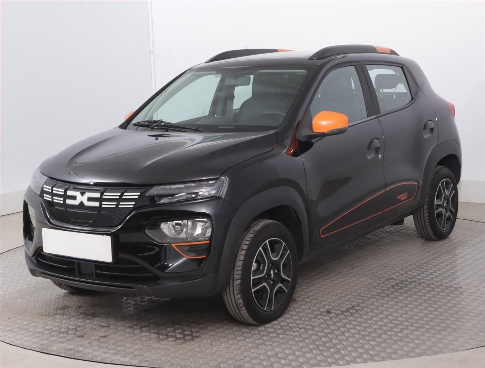 Dacia Spring, Electric 45 (27 kWh), Automat - fotka 2