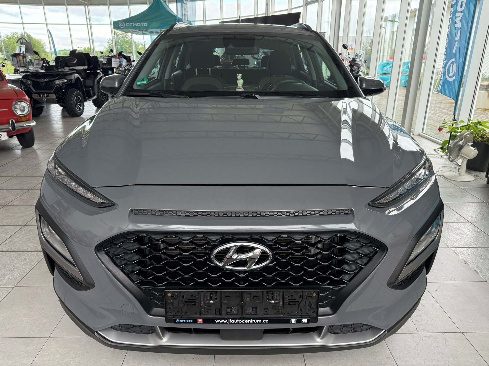 Hyundai Kona, 1.6 T-GDI 130 kW 4x4 1.majitel - fotka 2