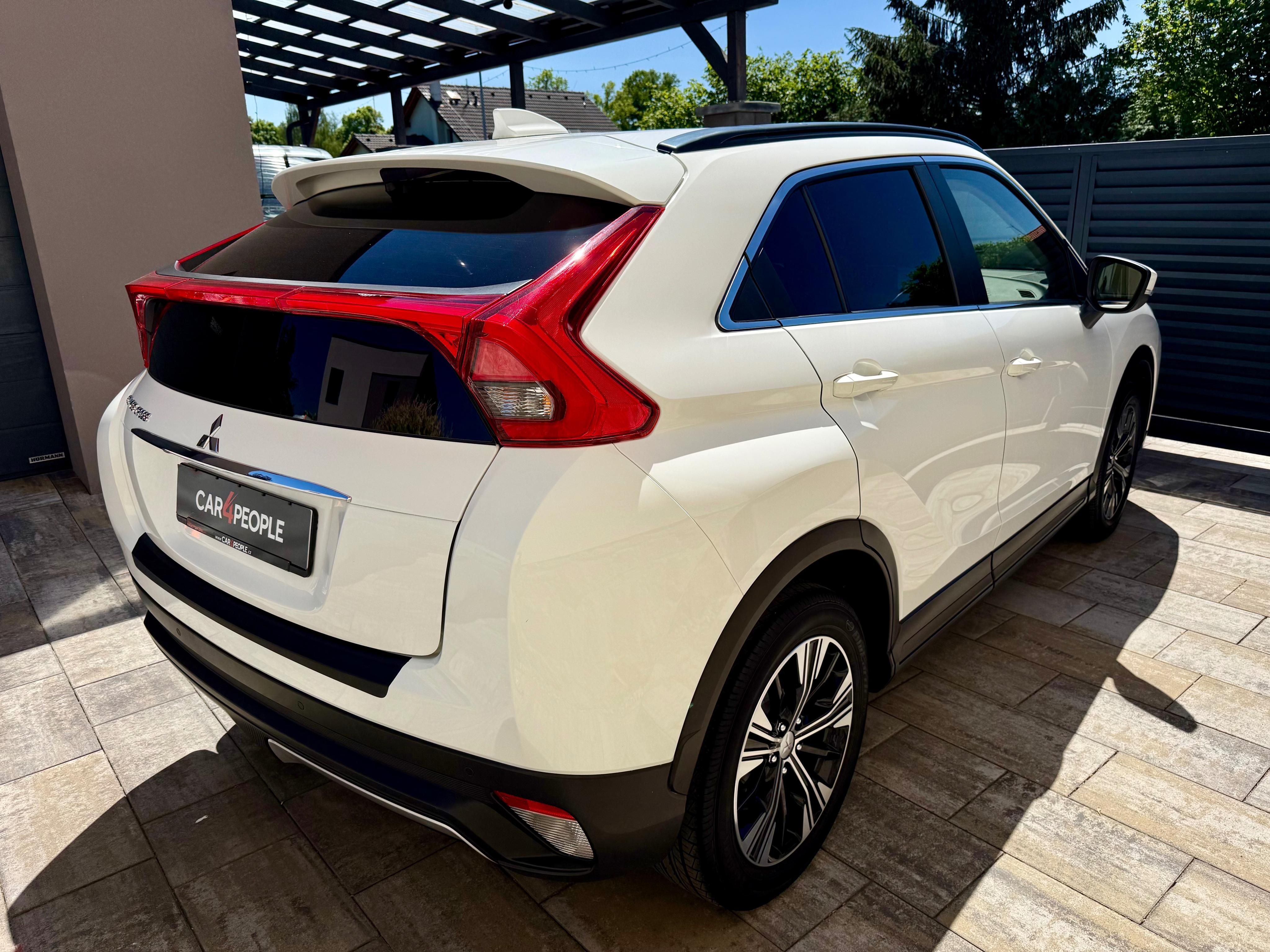 Mitsubishi Eclipse Cross, 1.5 Turbo 120kW,57.000km.1.maj - fotka 3