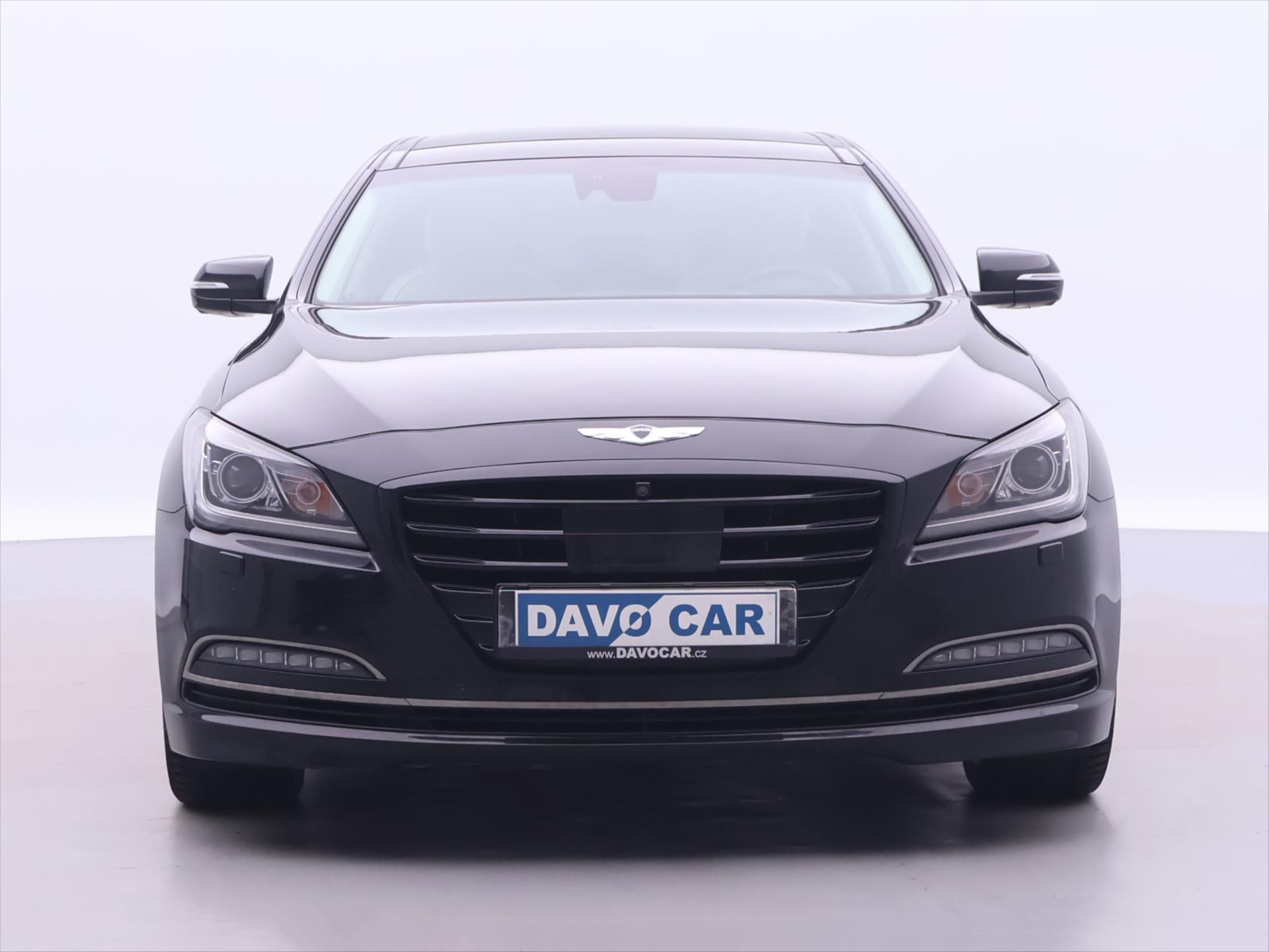 Hyundai Genesis, 3,8 V6 232kW Exclusive 4x4 CZ - fotka 2