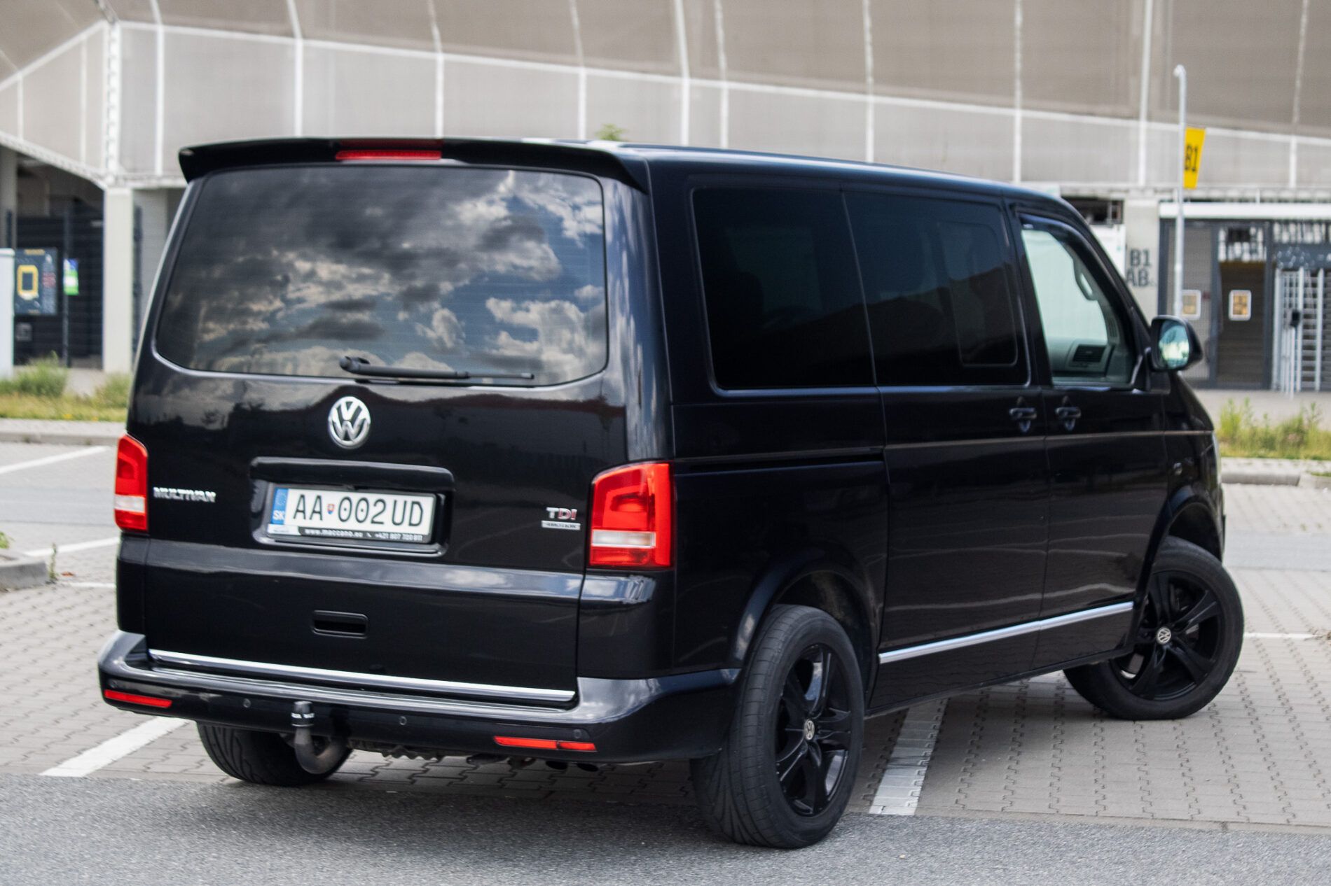 Volkswagen Multivan - fotka 5