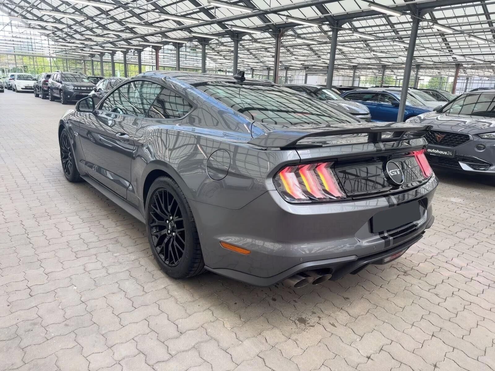 Ford Mustang, 5.0 V8 Fastback*Recaro*Led - fotka 2