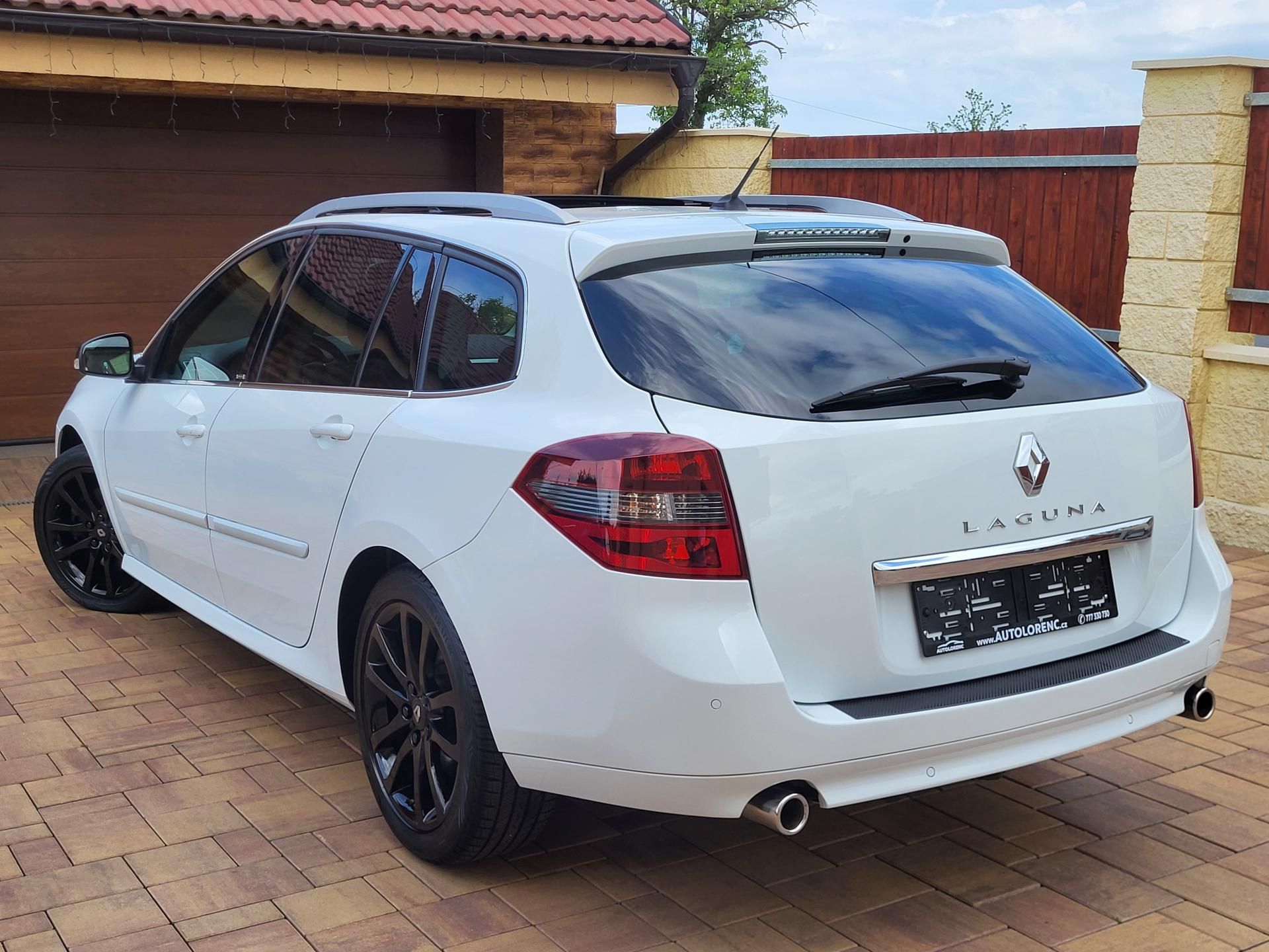 Renault Laguna, 2.0dCi 127kW 4CONTROL*PANORAMA - fotka 3