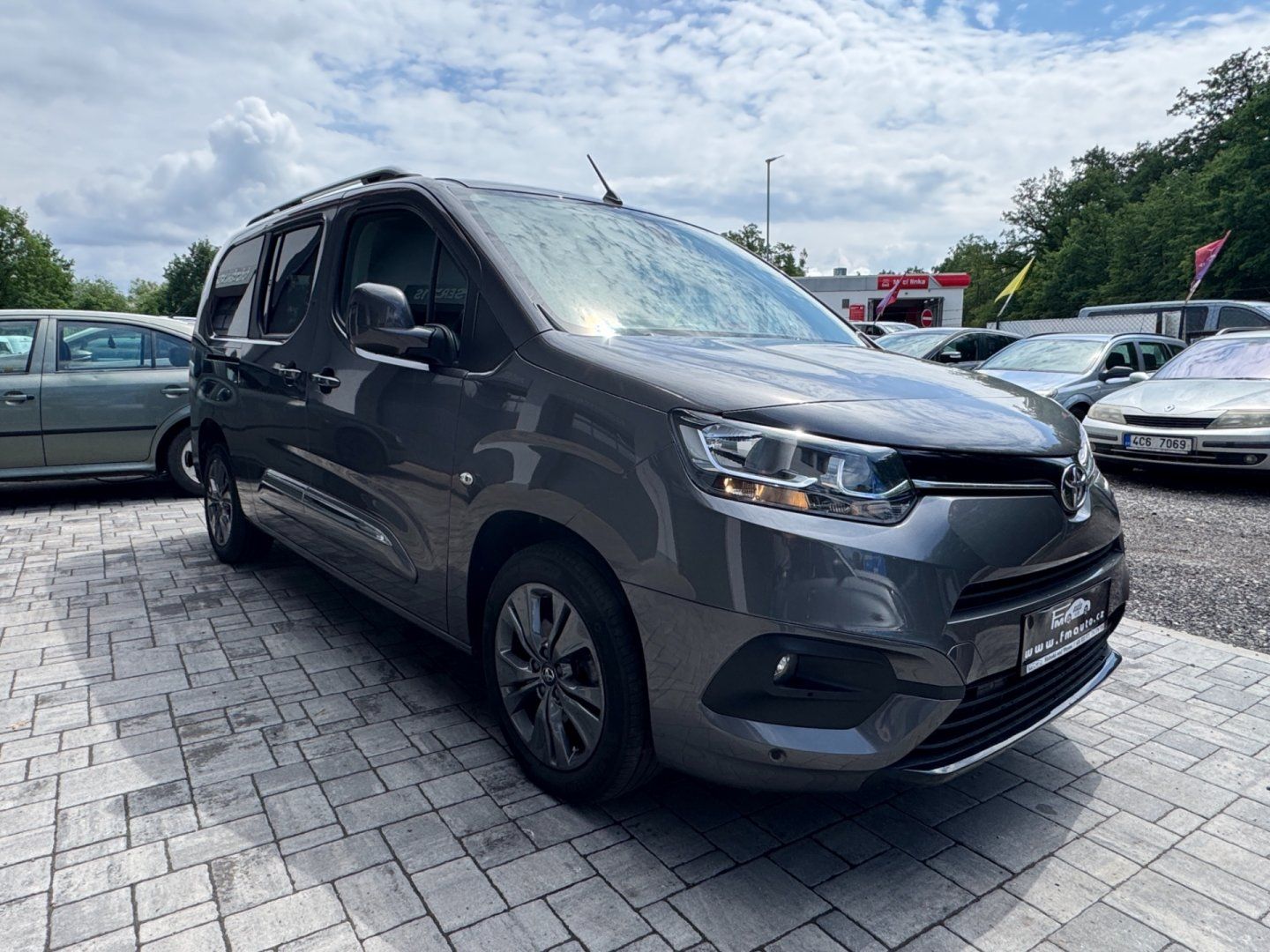 Toyota Proace City Verso, 1.2, 7míst, automat - fotka 4