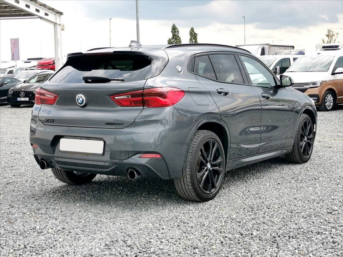 BMW X2, sDrive 20i M SPORT* LED* HUD - fotka 2
