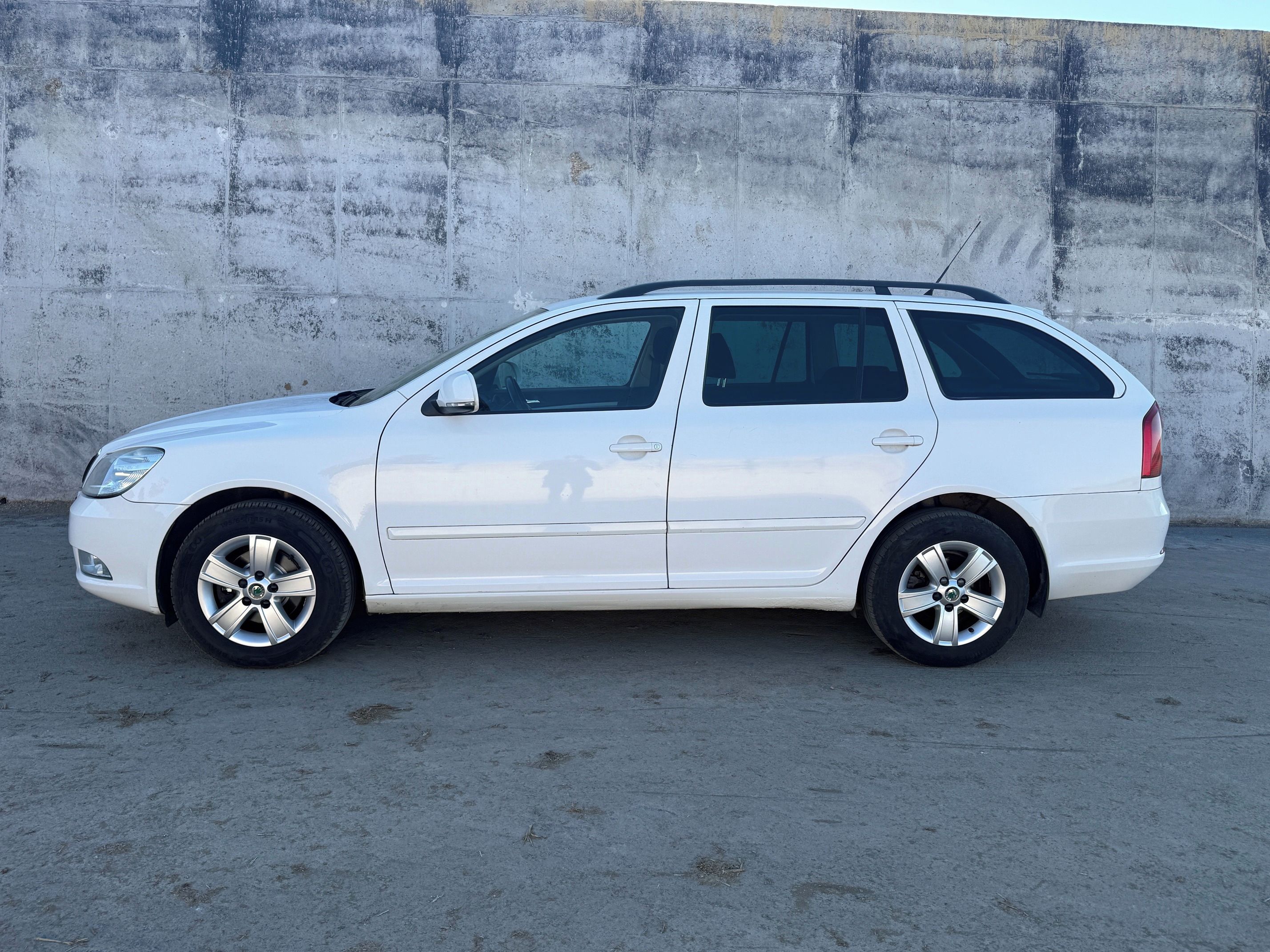 Škoda Octavia, Škoda Octavia II. 1.6 MPI LPG - fotka 2
