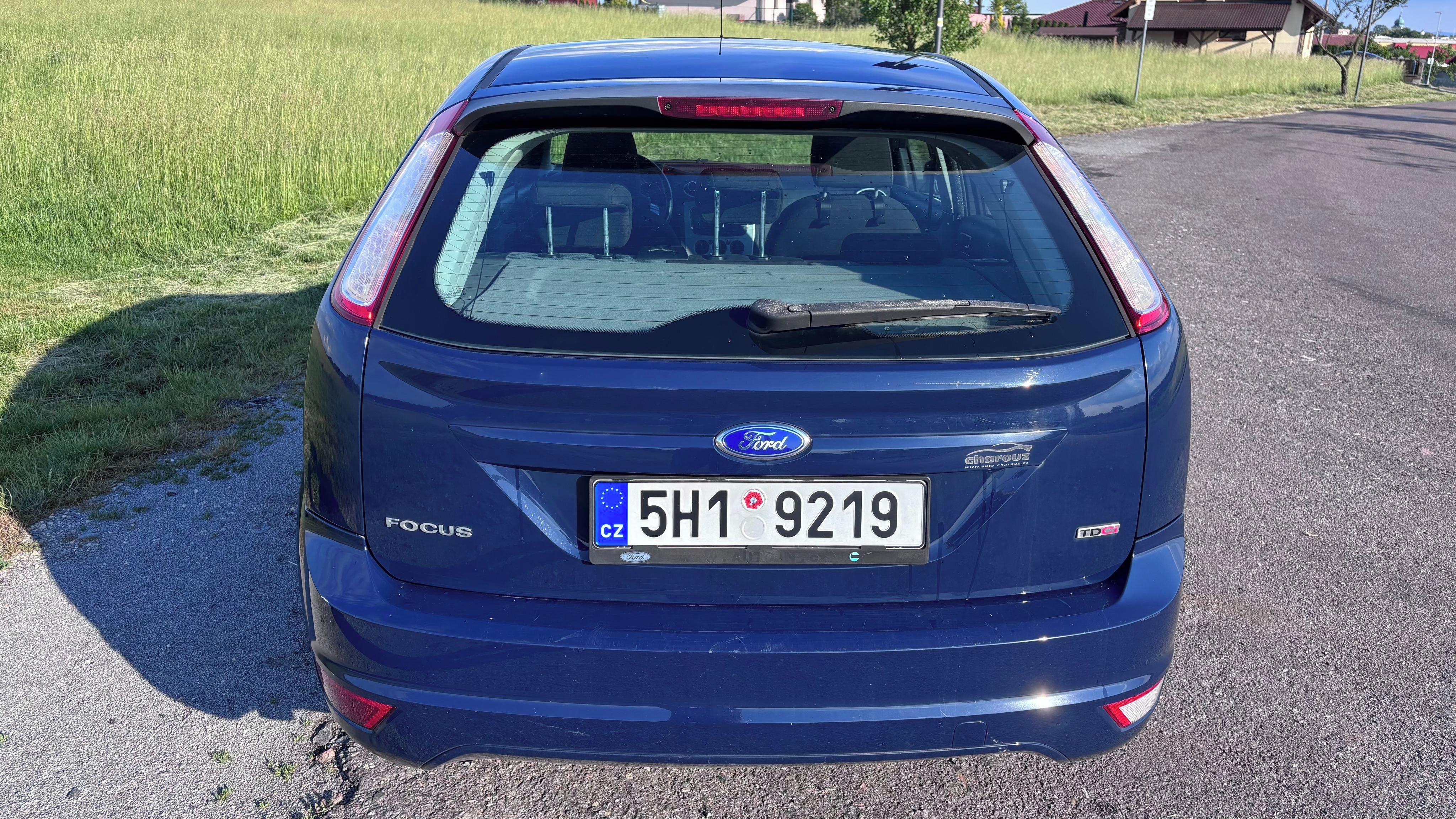 Ford Focus, Focus 1.6 D, 2.majitel + pneu - fotka 6