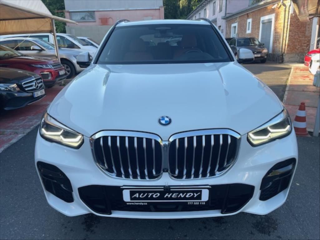 BMW X5, 3,0 xDrive40d AT,M-Paket,1.maj - fotka 2