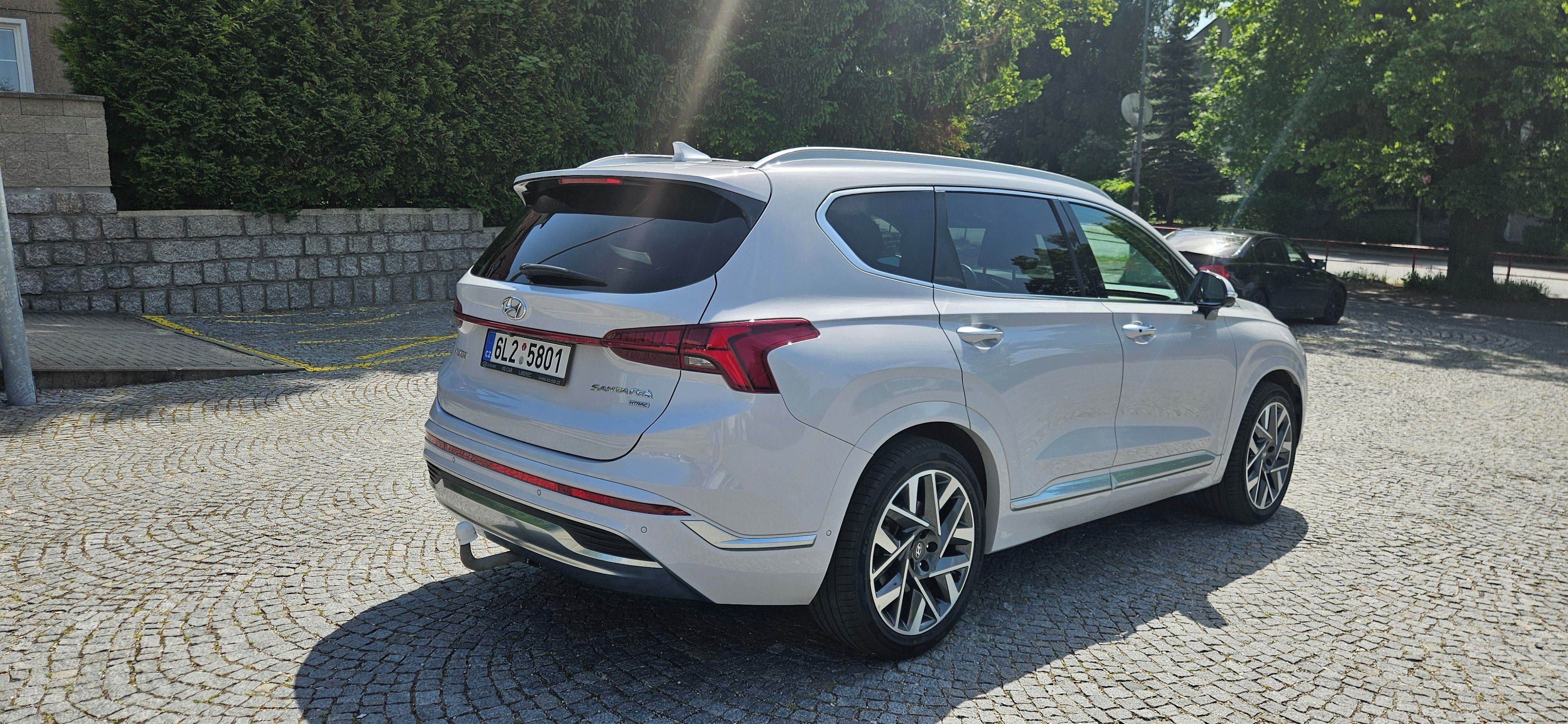 Hyundai Santa Fe, Premium Luxury, 2,2 CRDi, 4x4 - fotka 3