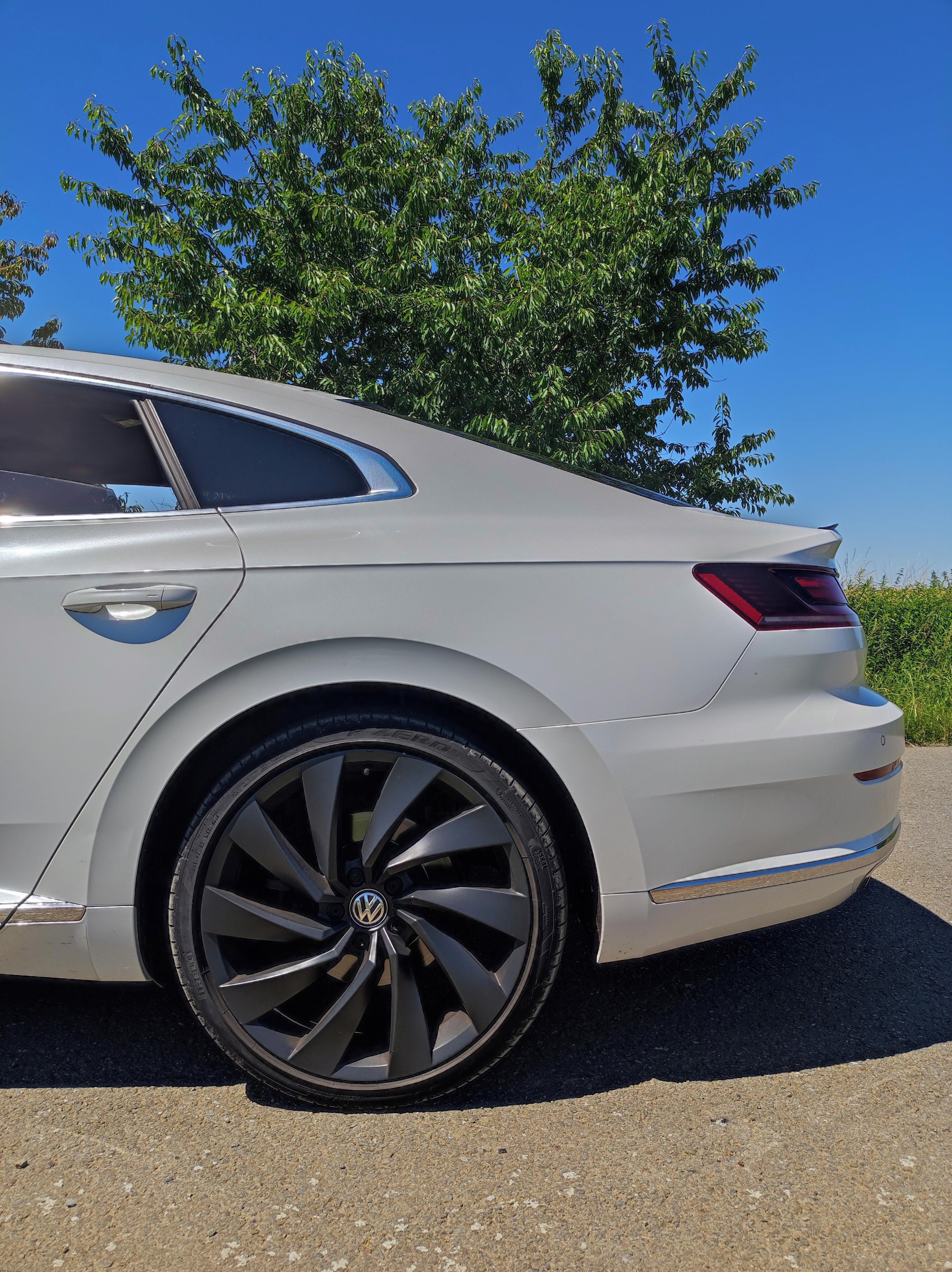 Volkswagen Arteon, Arteon R line, pano, odpočet ! - fotka 4