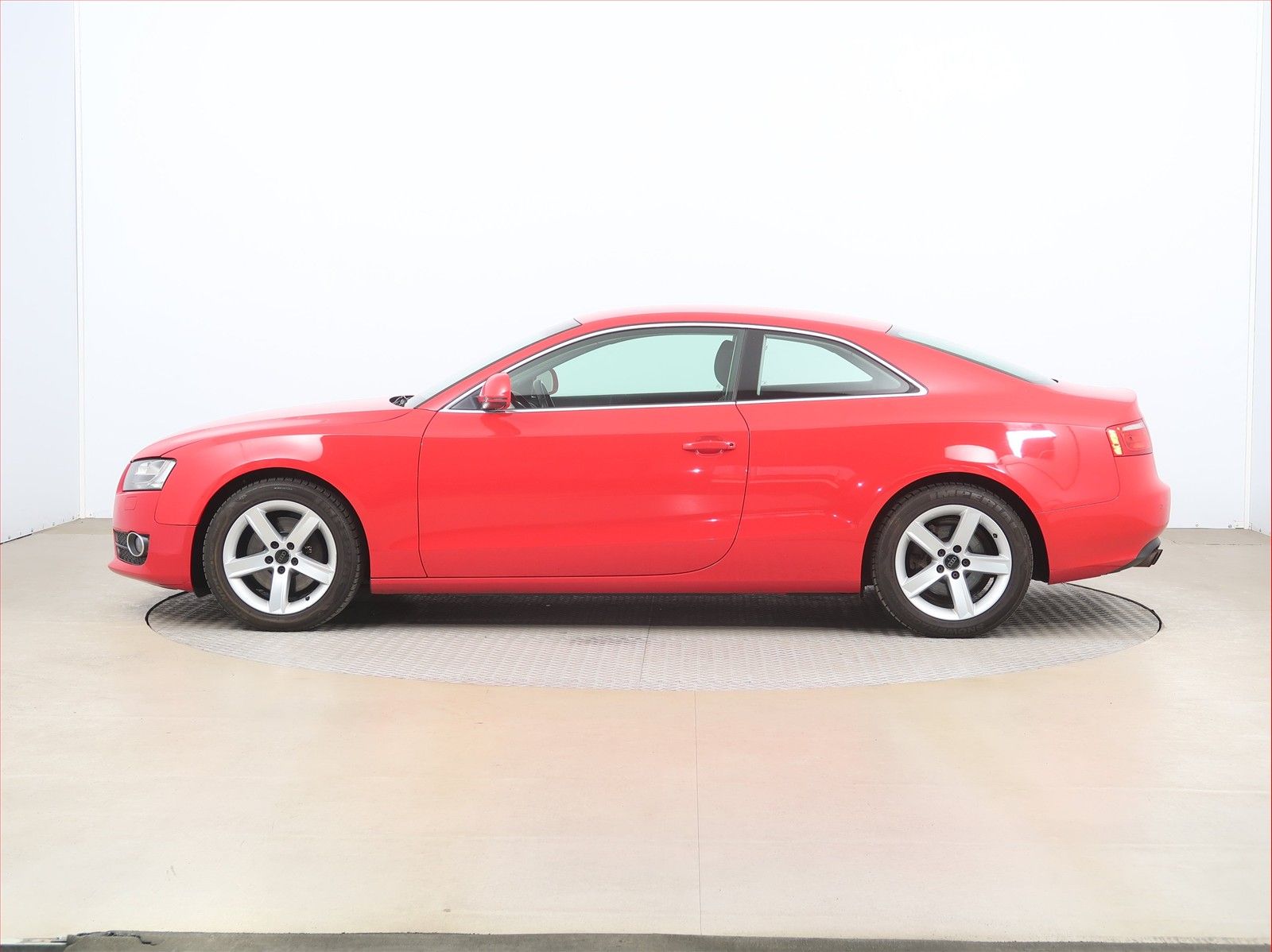 Audi A5, 2.0 TFSI, Automatická klima - fotka 3