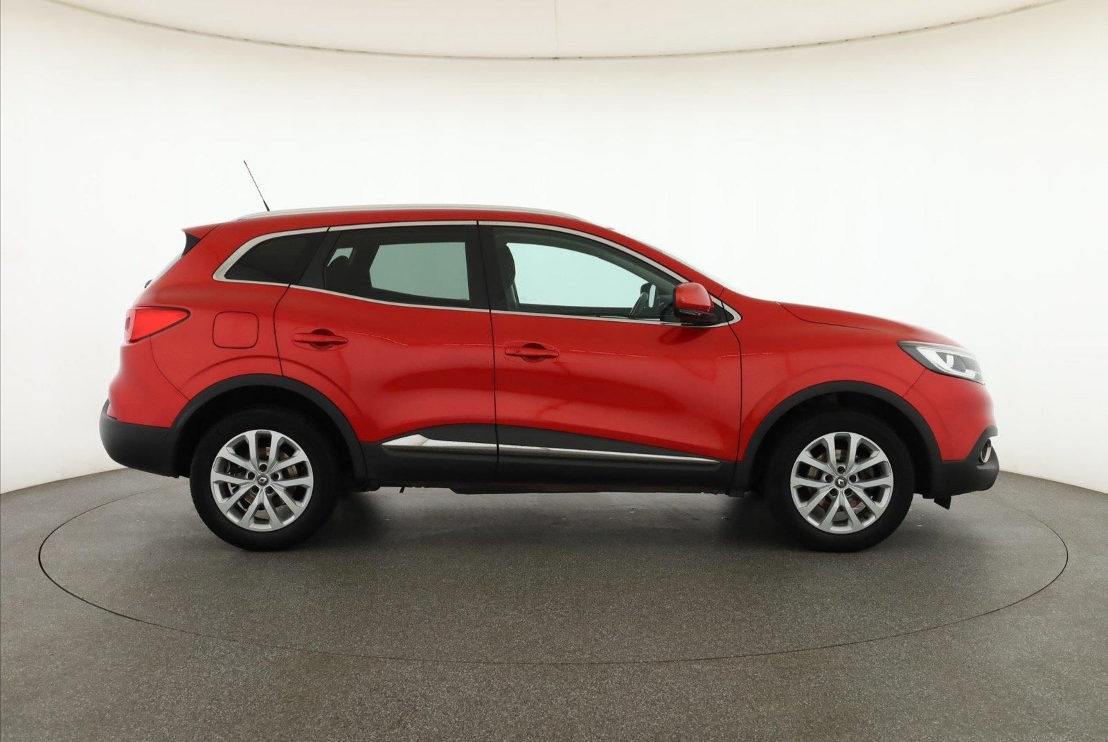 Renault Kadjar, 1.2 TCe, Navi - fotka 6