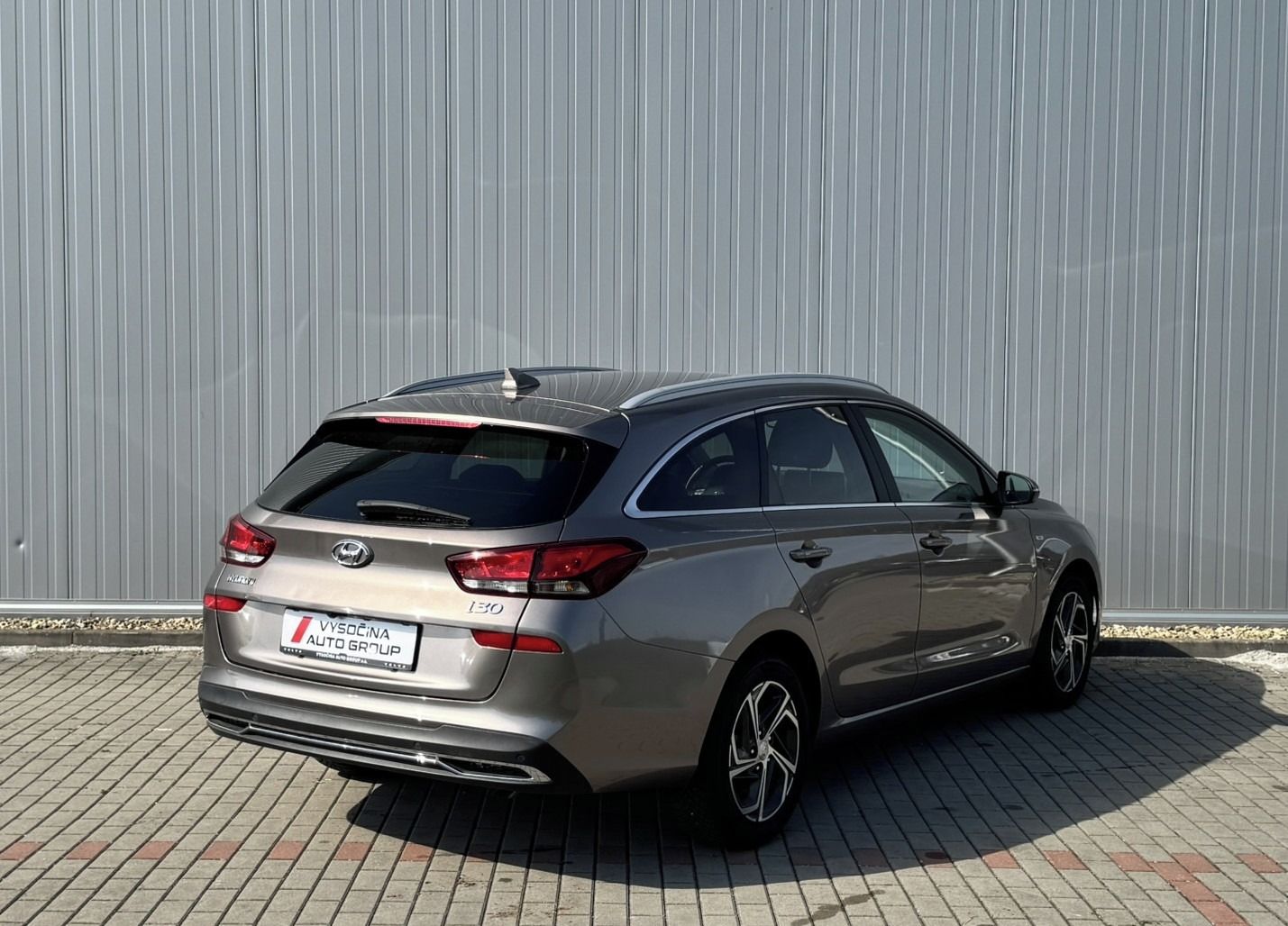 Hyundai i30, 1.5 118kW M6 Family Smart TOP - fotka 4