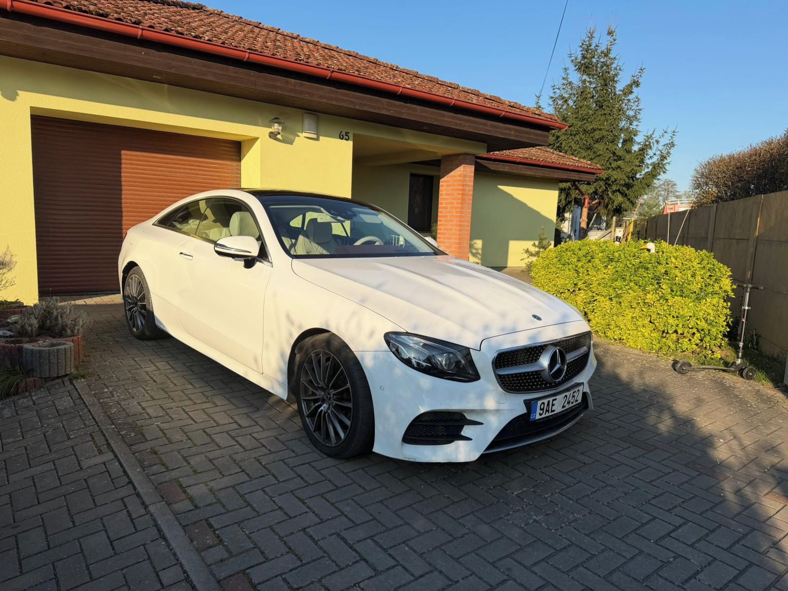 Mercedes-Benz Třídy E, E200 4MATIC AMG BURMESTER ČR - fotka 5