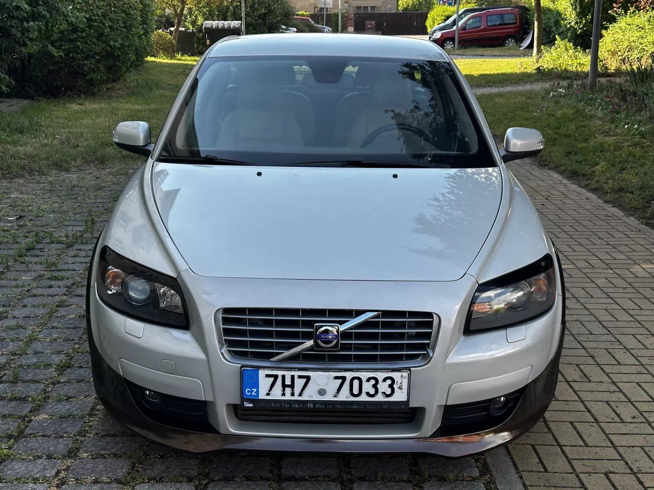 Volvo C30, 2.0D 100kW Summum Bi-xenony - fotka 2