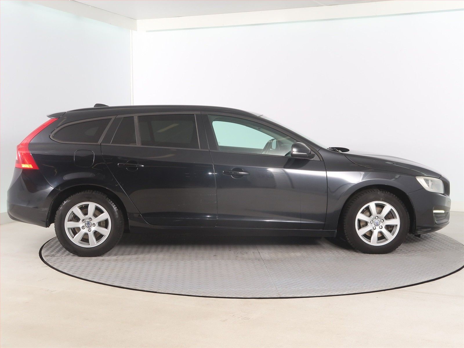 Volvo V60, D2, Kožené sedačky - fotka 6