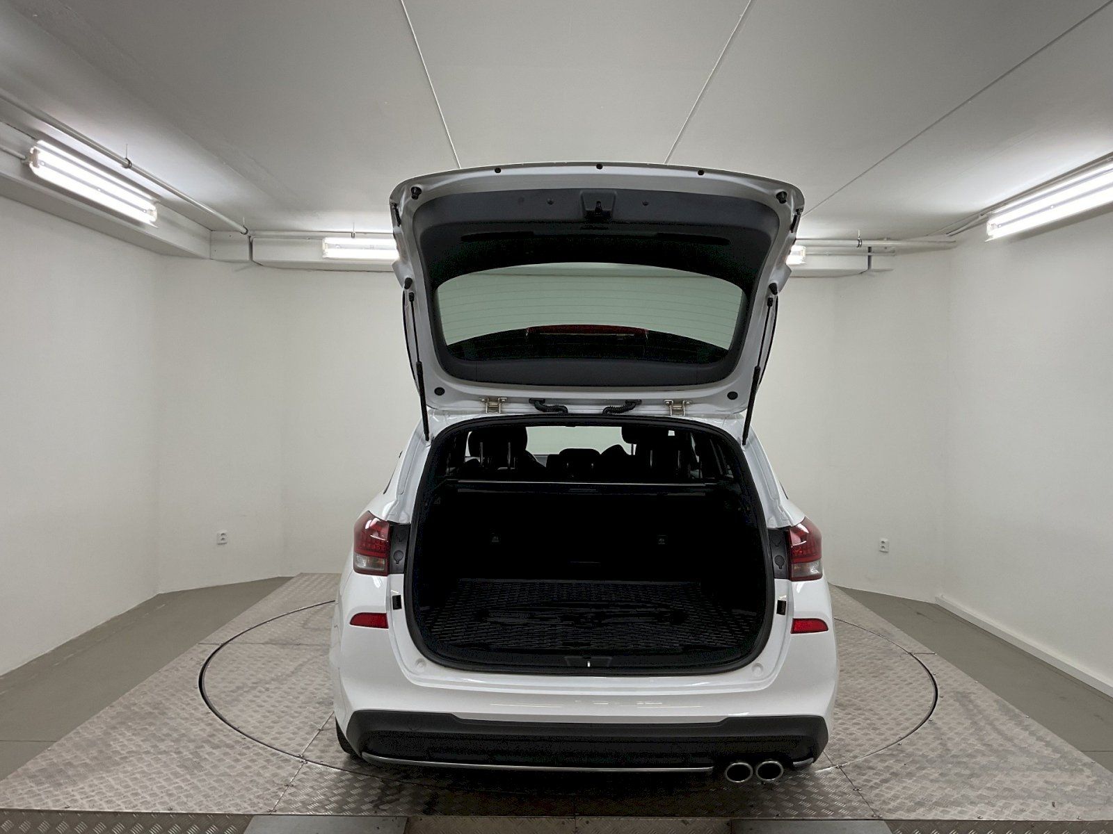 Hyundai i30, 1.5 T-GDI Mild Hyb N Line komb - fotka 6