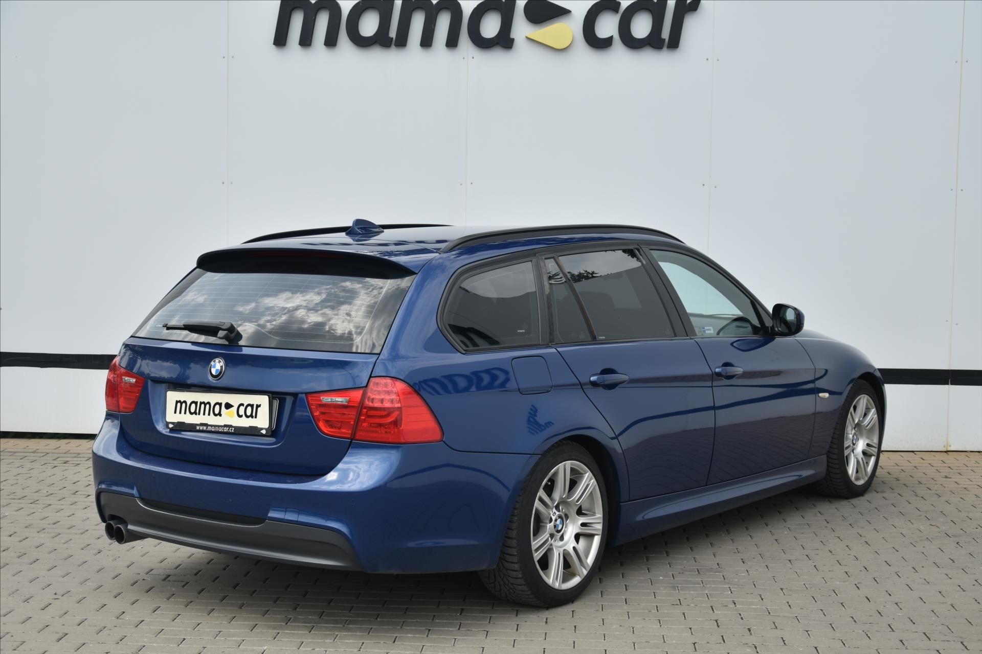 BMW Řada 3, 3.0D 150kW M PAKET SERVIS. KN. - fotka 2