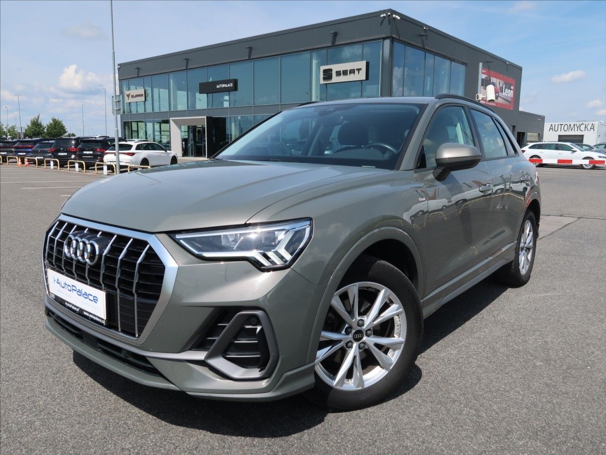 Audi Q3, 2,0 TDI S-Line ČR 1.maj ZÁRUKA