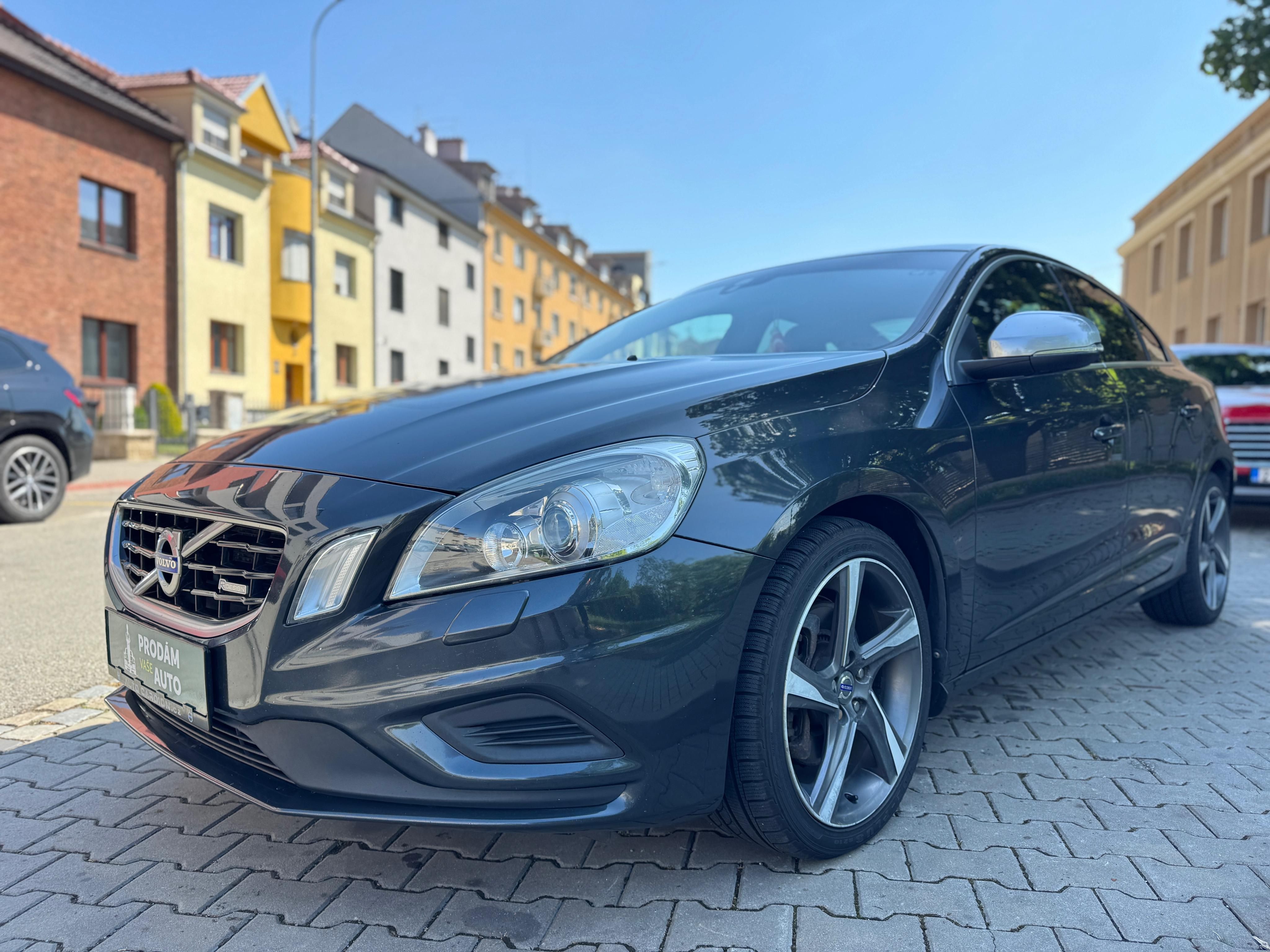 Volvo S60, 2.4D5 R-Design servis.historie