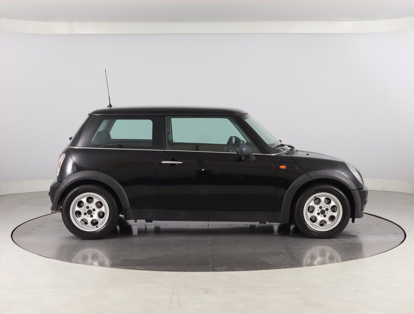 Mini One, One, za dobrou cenu - fotka 6