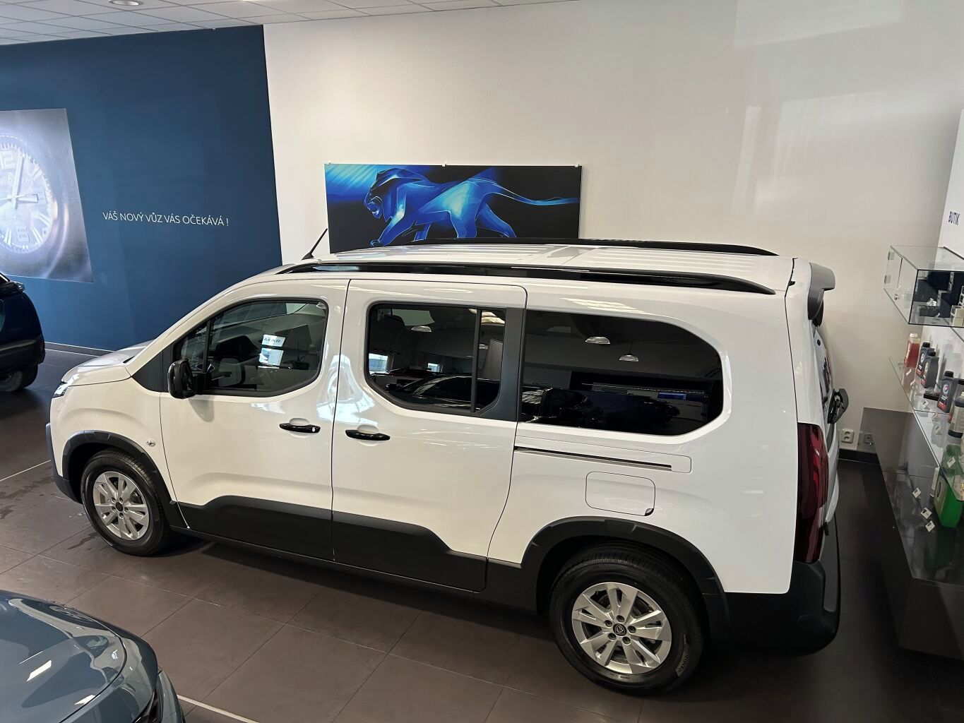 Peugeot Rifter, LONG ALLURE BlueHDi 130 S&S MA - fotka 2