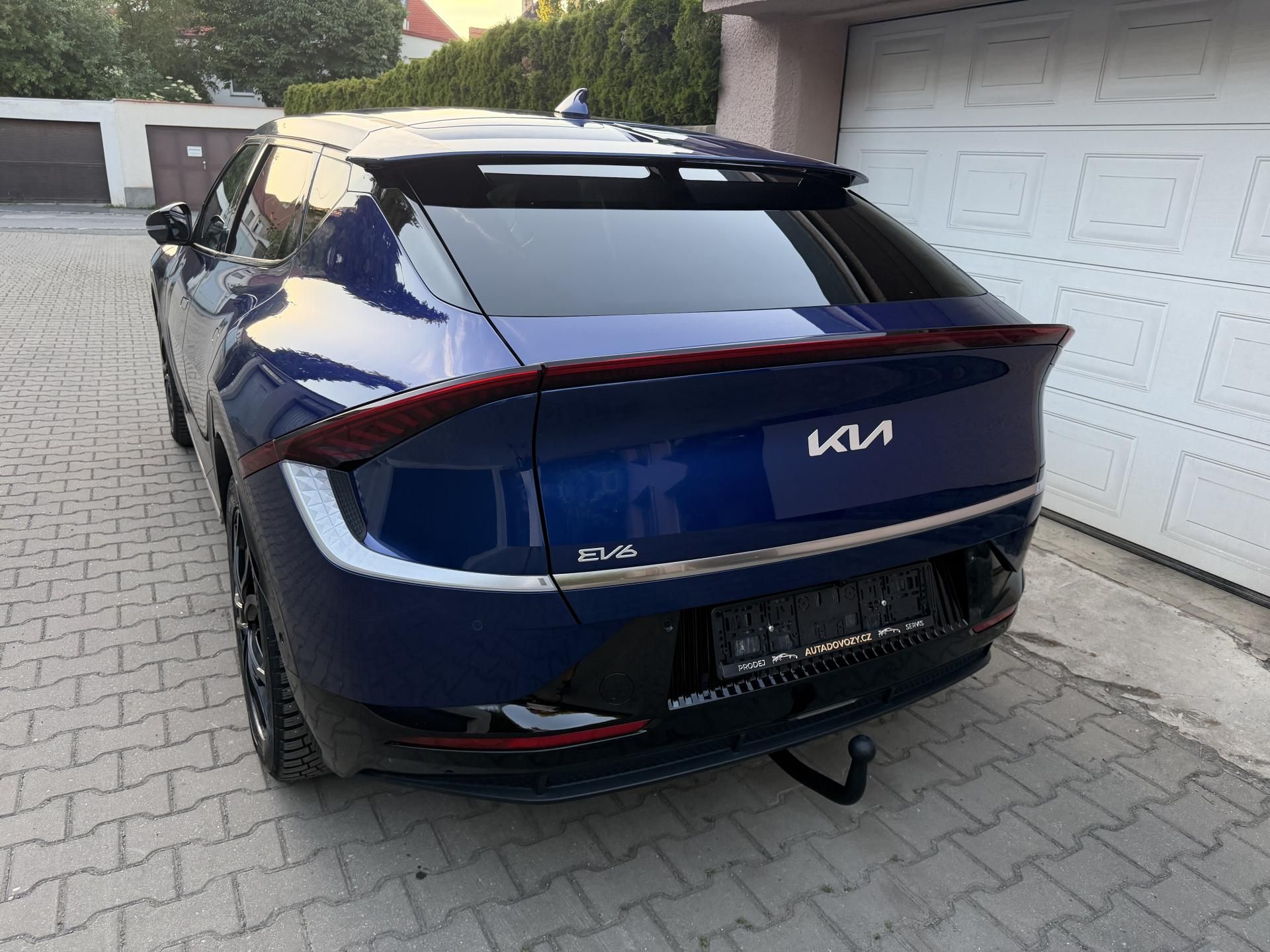 Kia EV6, PREMIUM-PLUS-AWD-SOH 96%-TOP - fotka 4