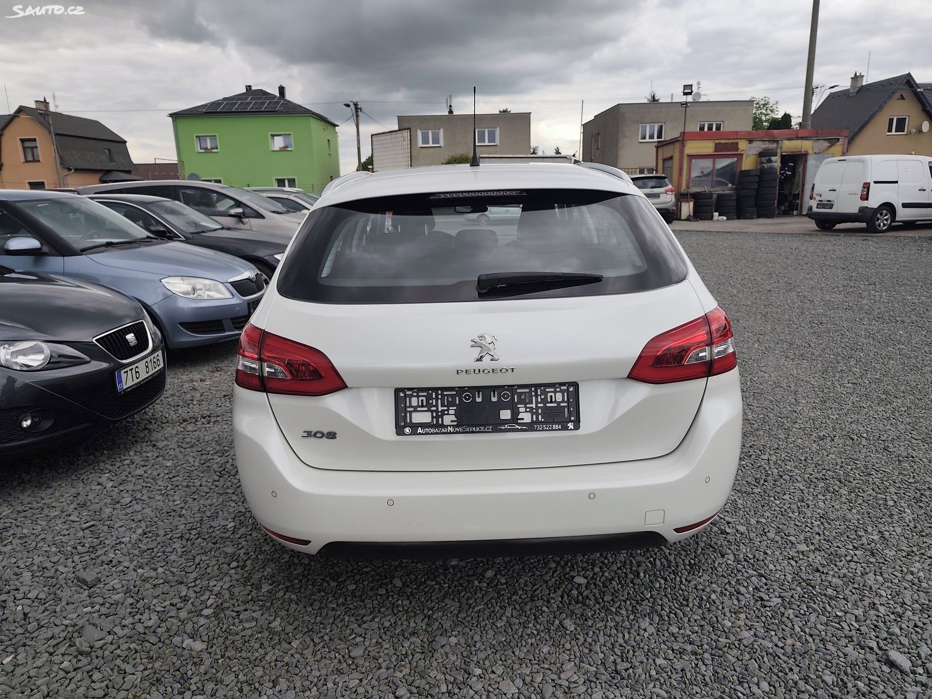 Peugeot 308, 1.2 PT 96Kw Klima, Navi - fotka 5