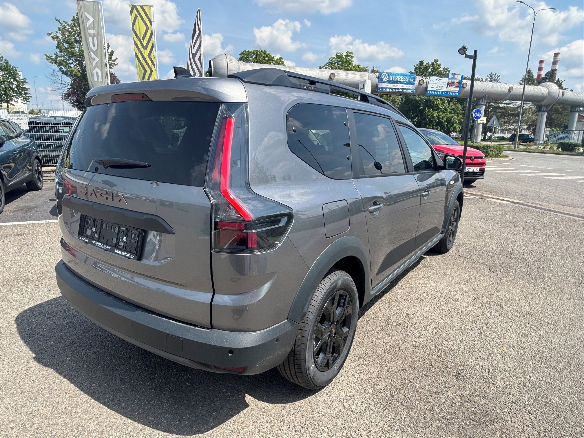 Dacia Jogger, Extreme Eco-G 120 auto 7 míst - fotka 5