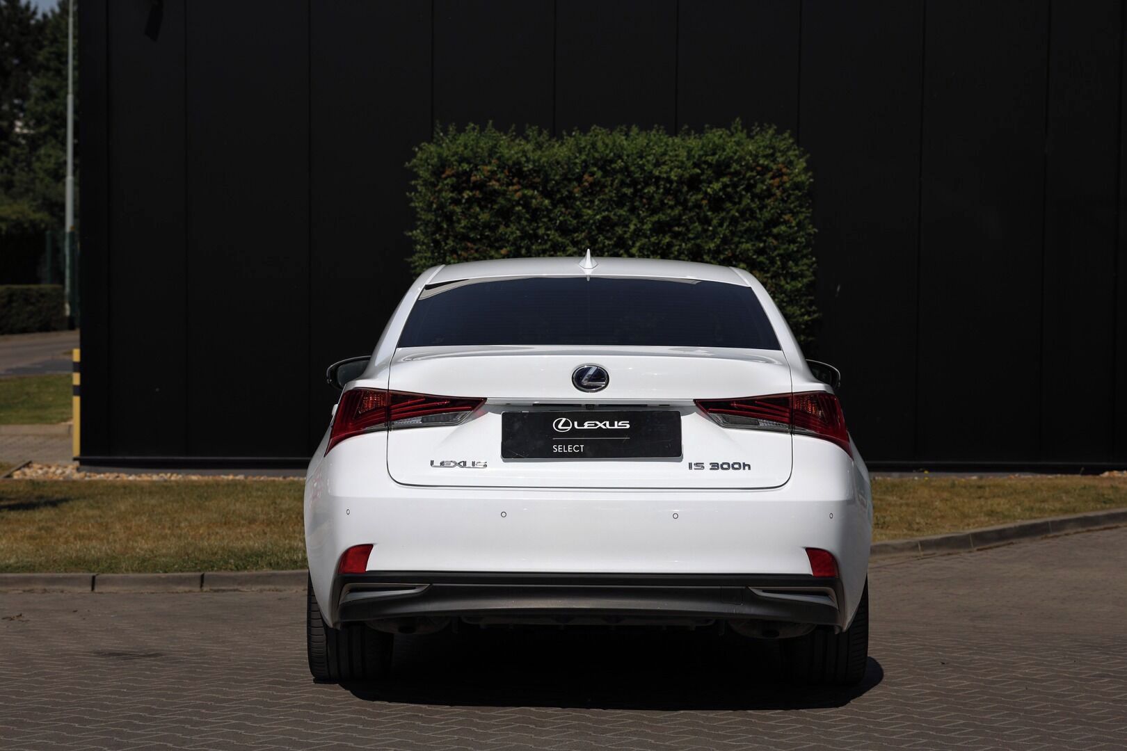 Lexus IS 300h, 300H 2,5 F SPORT PLUS - fotka 6