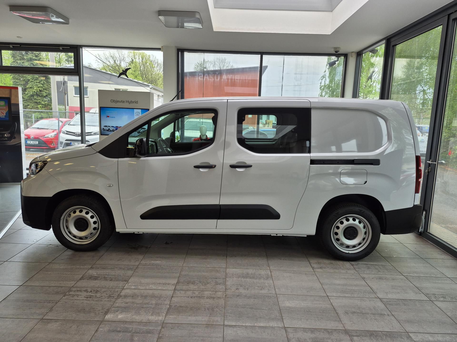 Toyota Proace City, CrewCab 1.5L Diesel (100 hp) - fotka 4