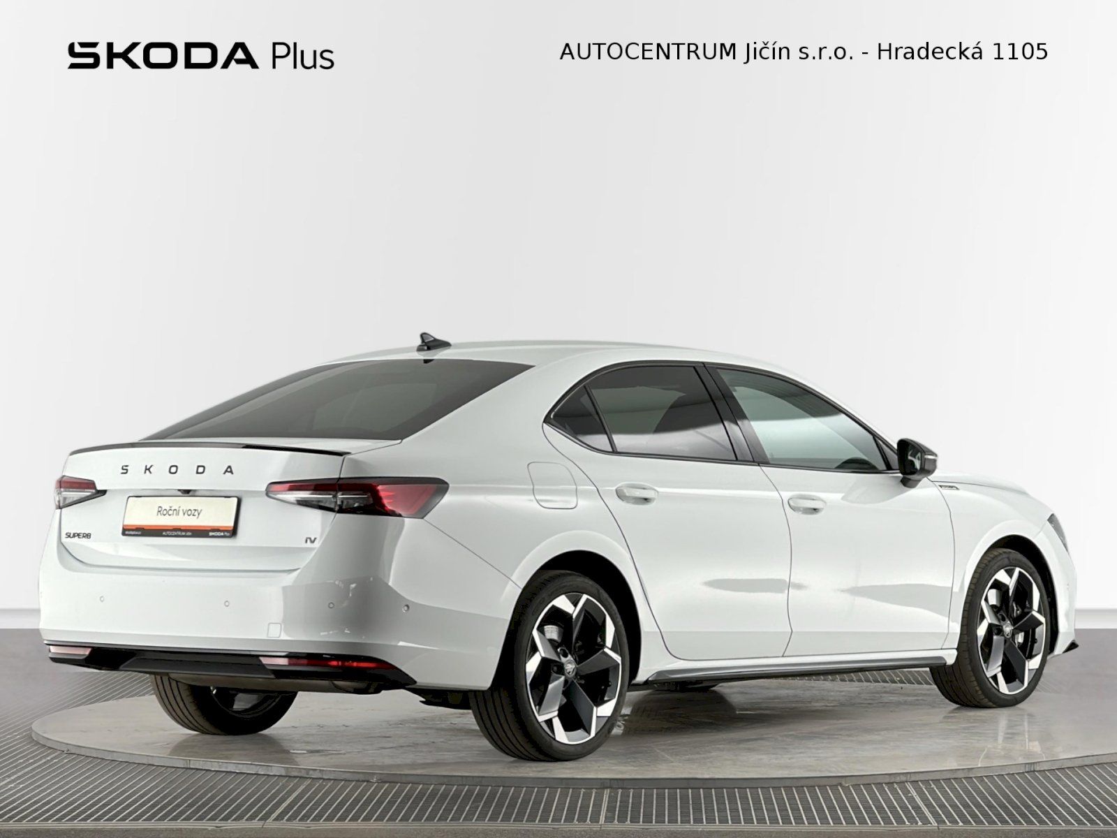 Škoda Superb, iV DSG 1.5TSI 150kW SportLine - fotka 2