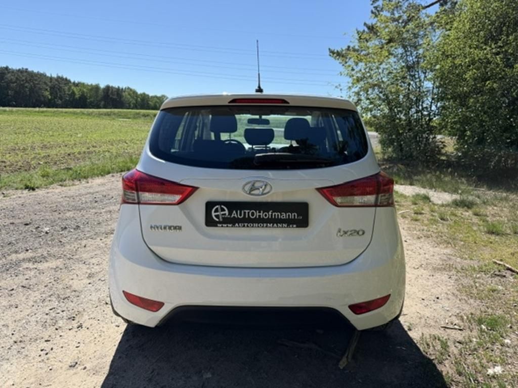Hyundai ix20, 1,4i, koupeno v ČR - fotka 5