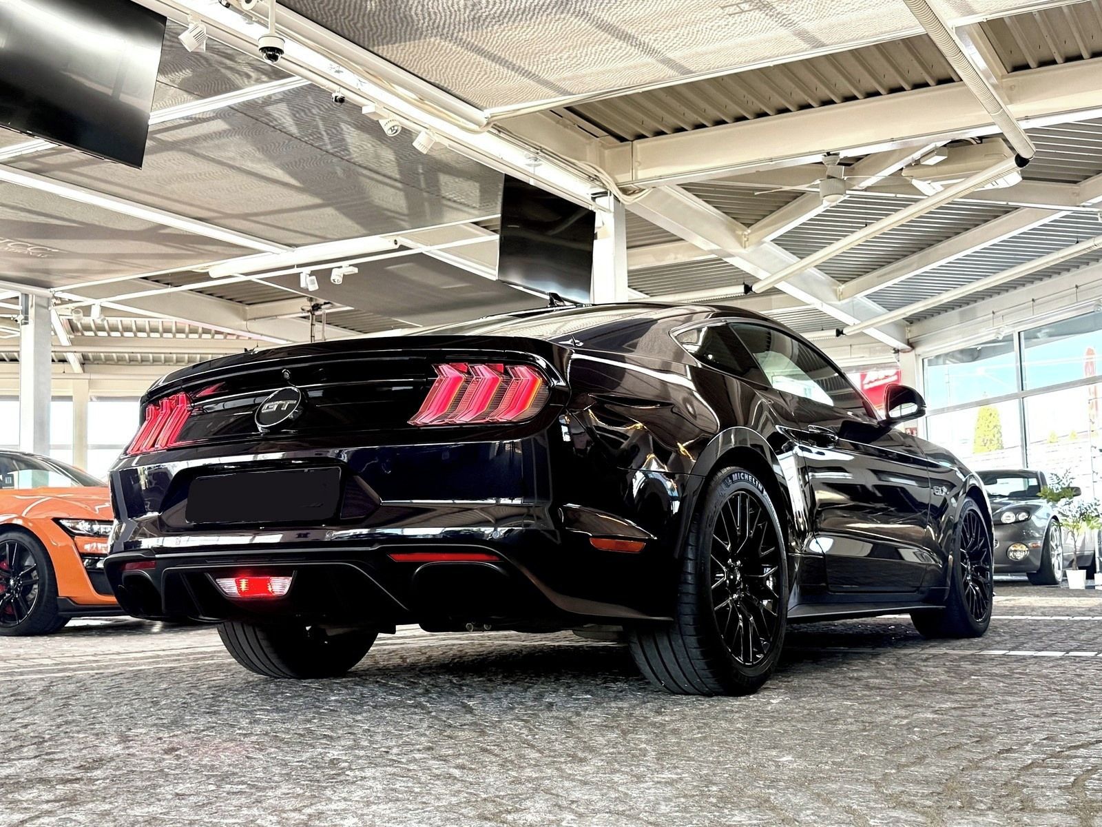 Ford Mustang, GT Fastback*Premium - fotka 4