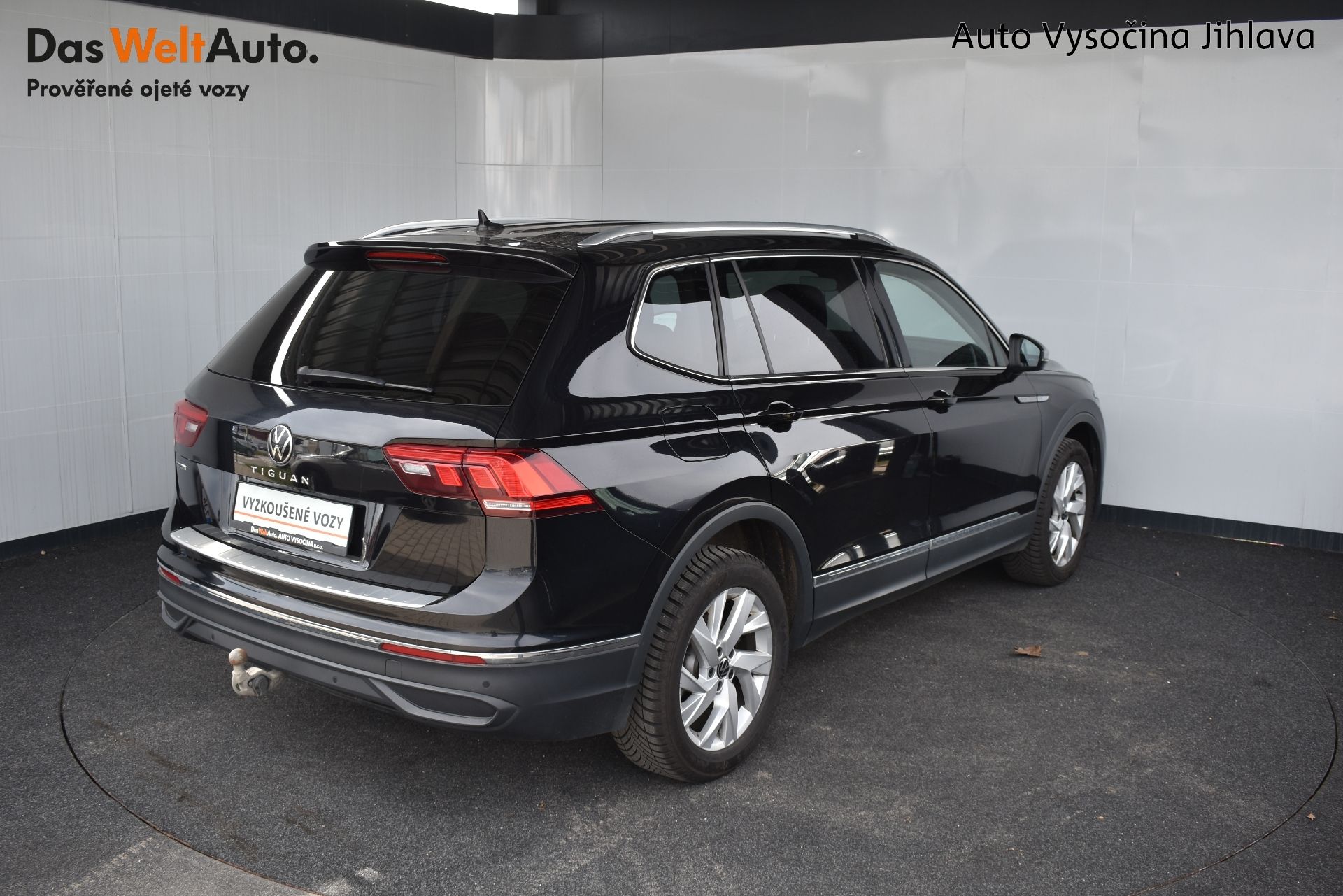Volkswagen Tiguan Allspace, 2.0TDI 110kW DSG,7 míst,tažné - fotka 2