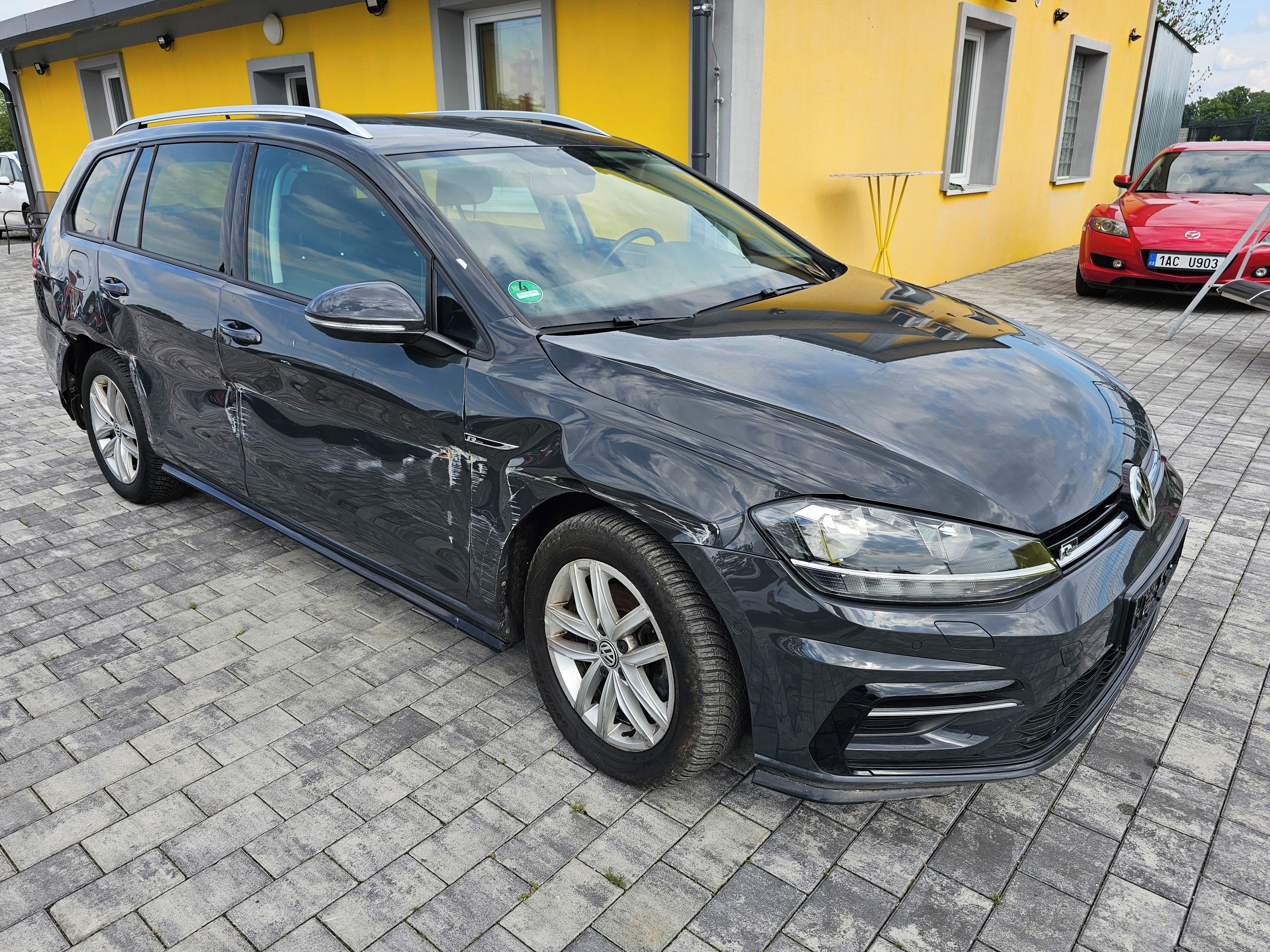 Volkswagen Golf, R line 2.0 TDI 110 KW, DSG - fotka 3
