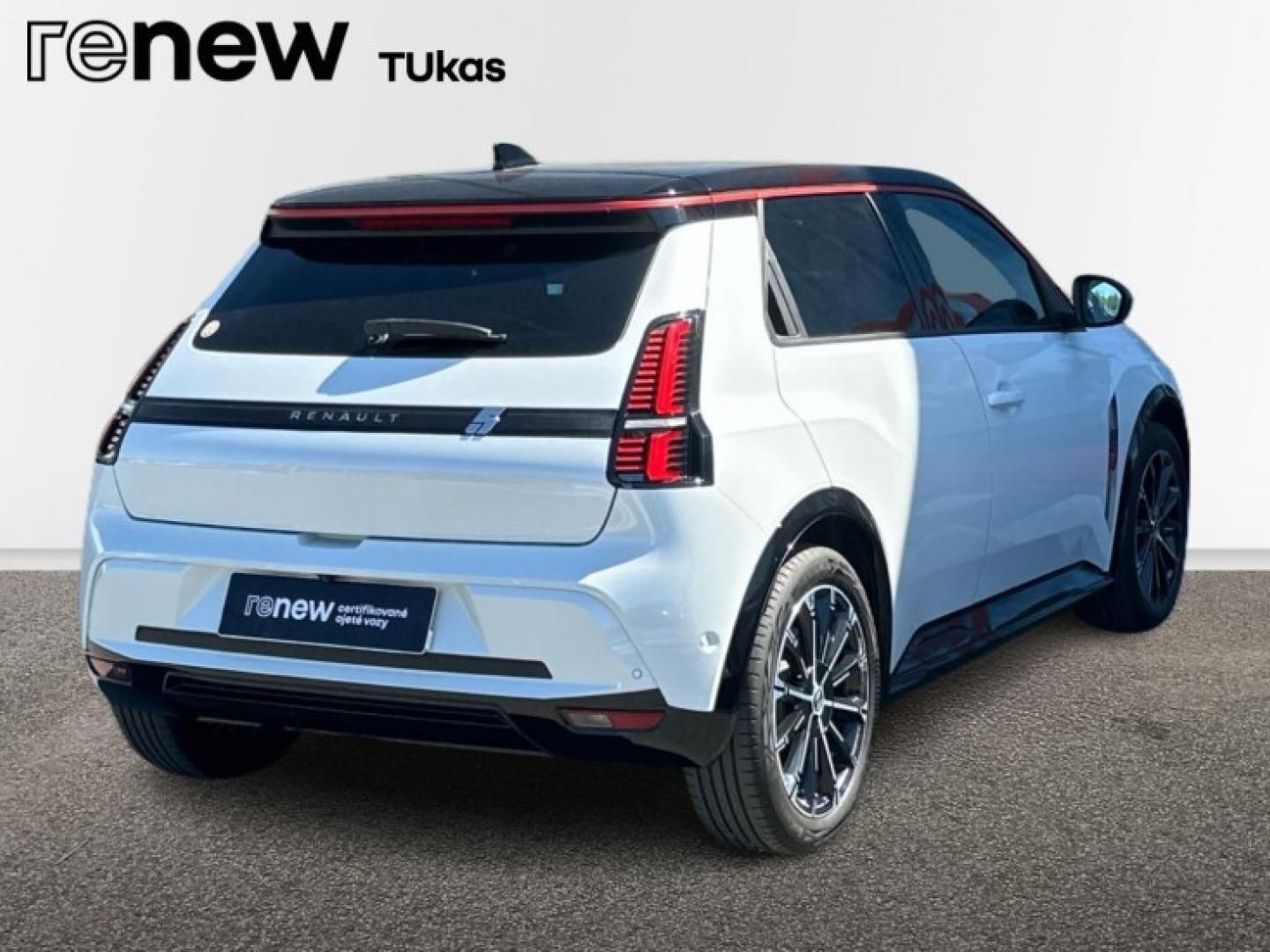 Renault R5, E-Tech 88kW iconic cinq - fotka 3