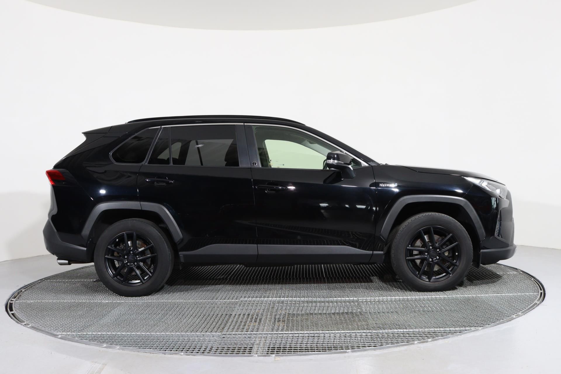 Toyota Rav4, 2,5 HYBRID 4WD e-CVT - fotka 3