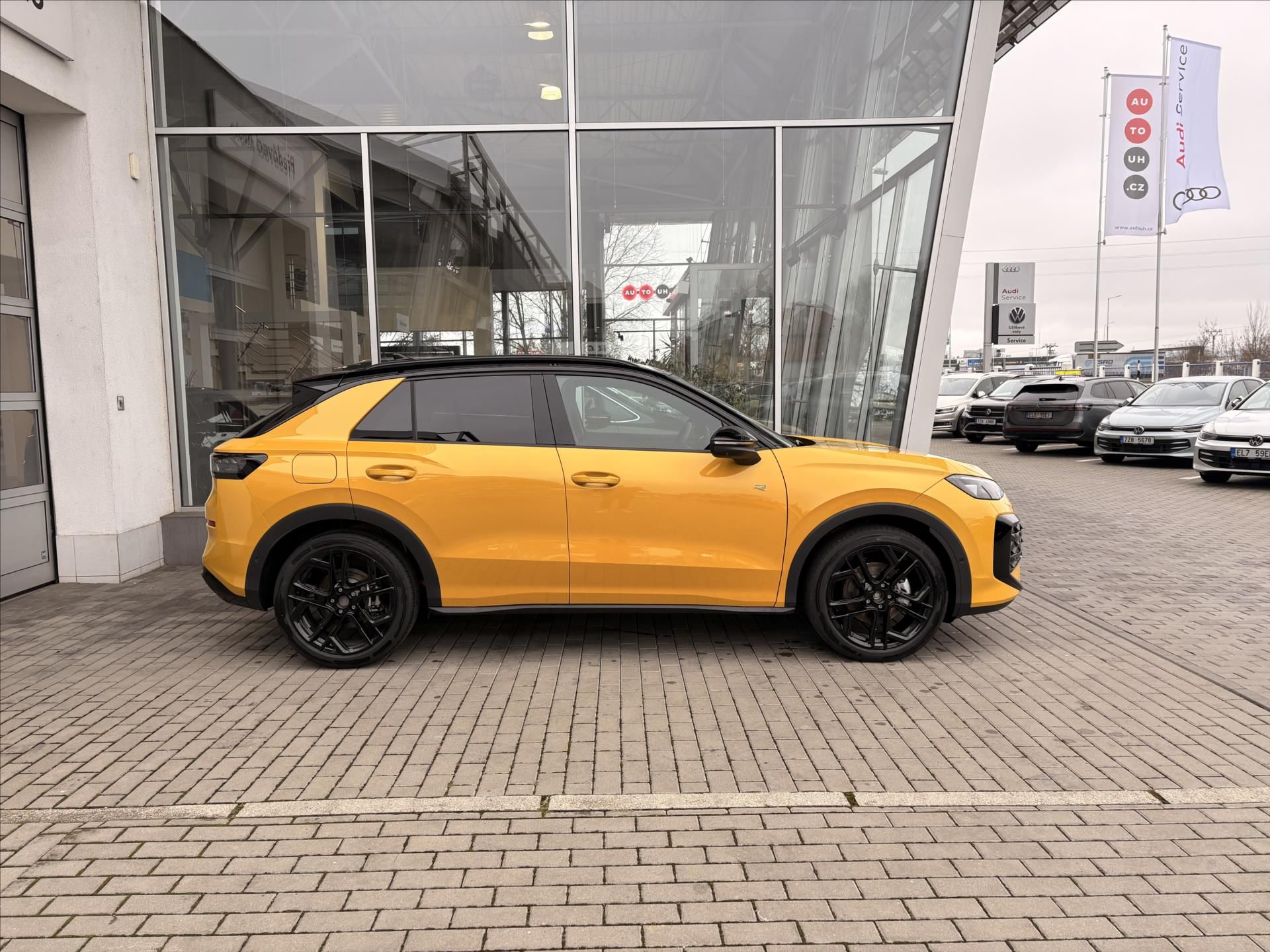 Volkswagen T-Roc, 1,5 eTSI 110 kW 7DSG  R-Line - fotka 5