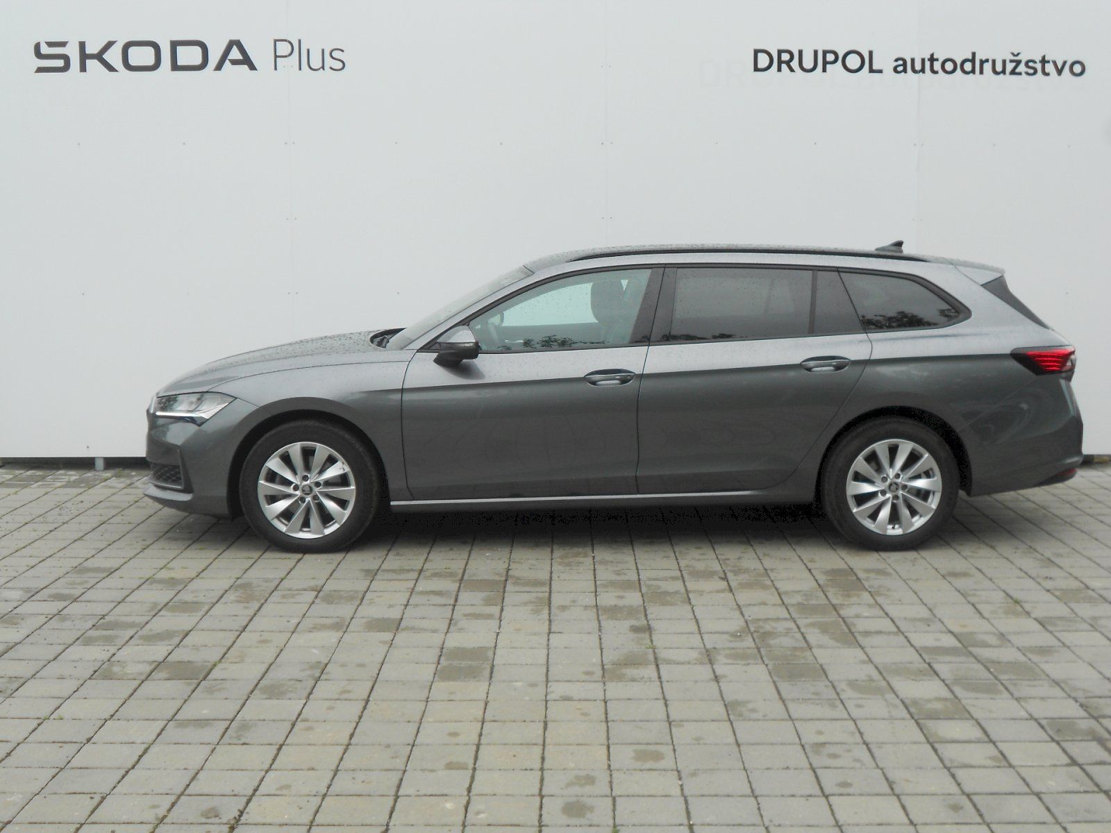 Škoda Superb, Combi IV 2.0 TDI - 110 kW, Sel - fotka 3