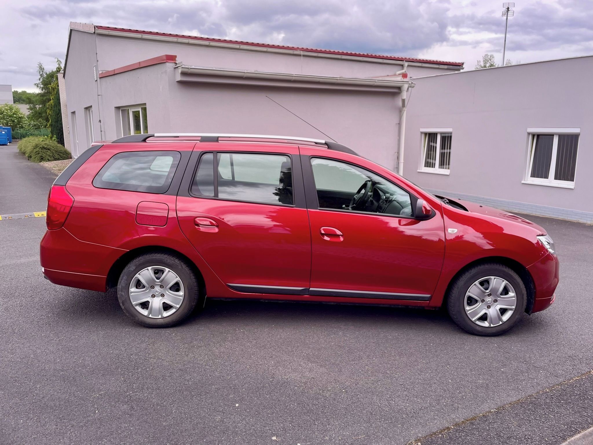 Dacia Logan, 1.0 SCe 54kw | ZÁRUKA | TAŽNÉ - fotka 6