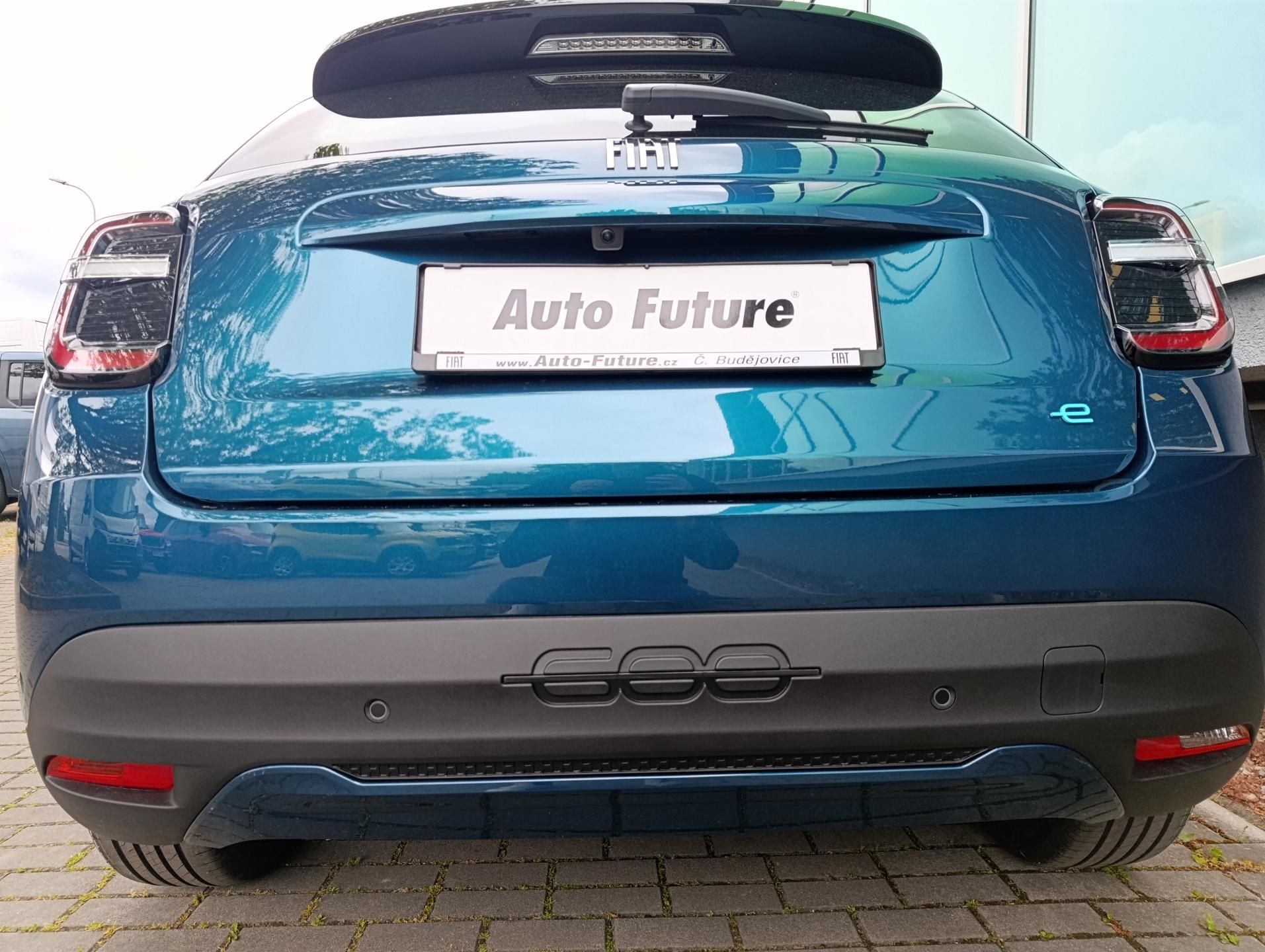 Fiat 600, Icon BEV 54kWh 115kW/156k - fotka 6