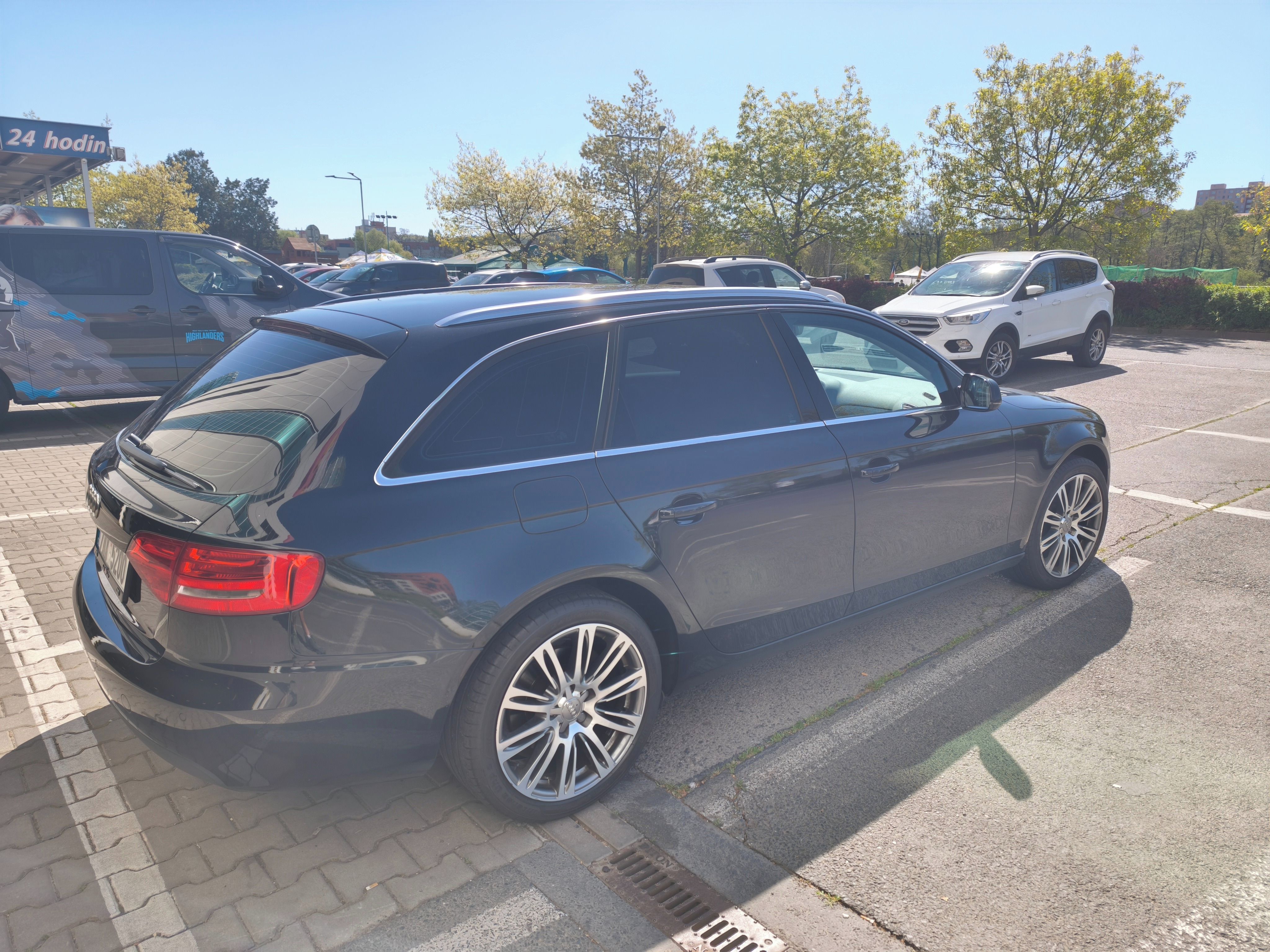 Audi A4, Audi A4 B8 - fotka 5