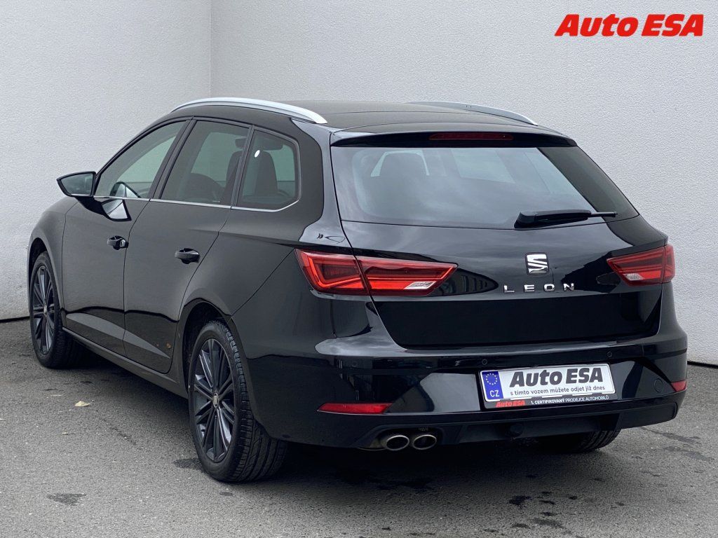 Seat Leon, 2.0 TDi,Ecellence,DSG,LED - fotka 6